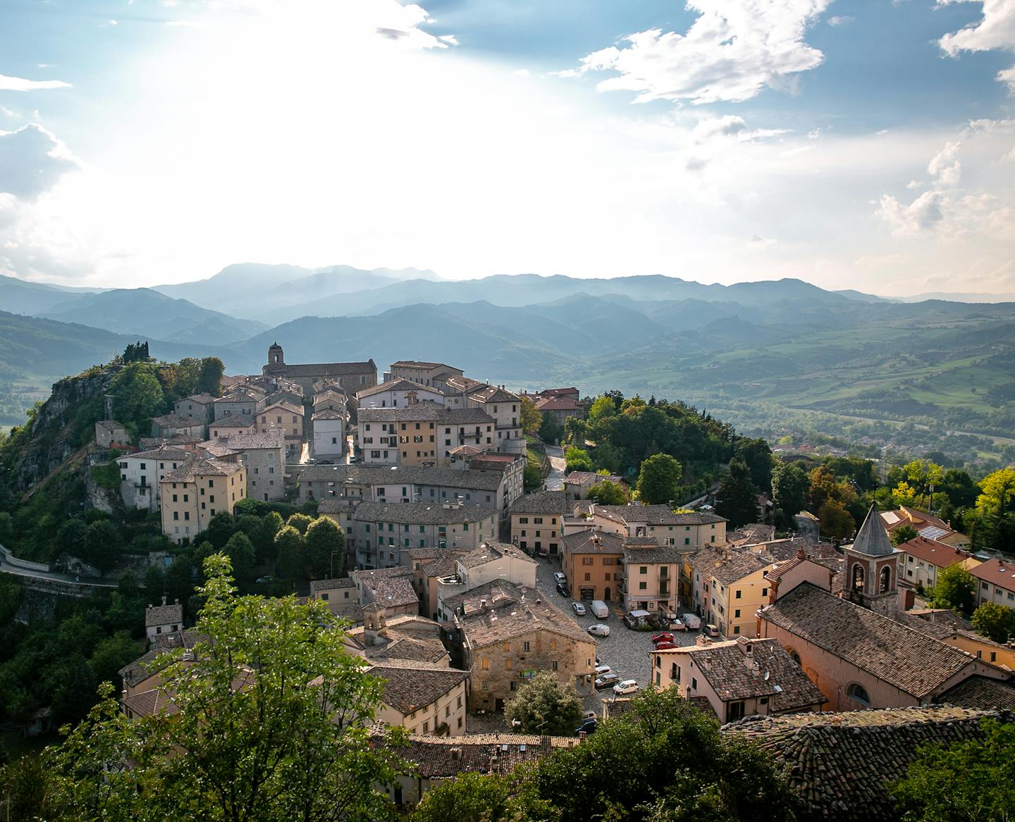 Esperienza offers Italian language and culinary immersion experiences in Pennabilli, a medieval village in the Italian region of Emilia-Romagna. Provided by Esperienza