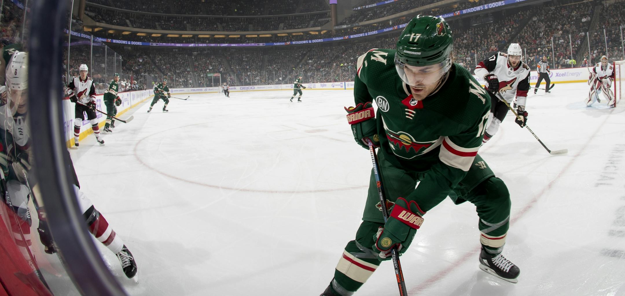 Marcus Foligno fought for the puck in the corner during the first period.