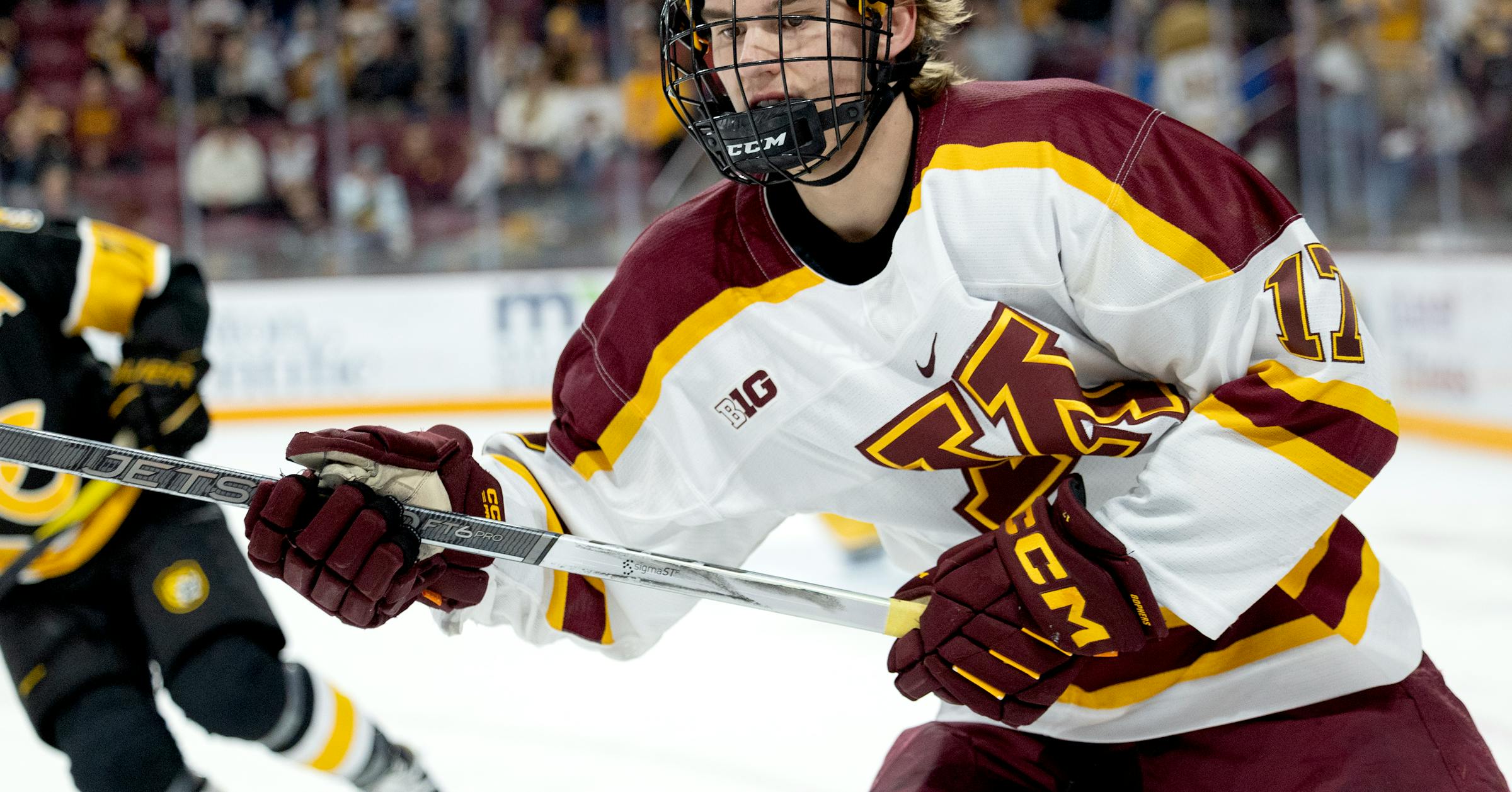 Big third period lifts Gophers men’s hockey at North Dakota; women fall to Ohio State for first loss of season Big third period lifts Gophers men’s hockey at North Dakota; women fall to Ohio State for first loss of season