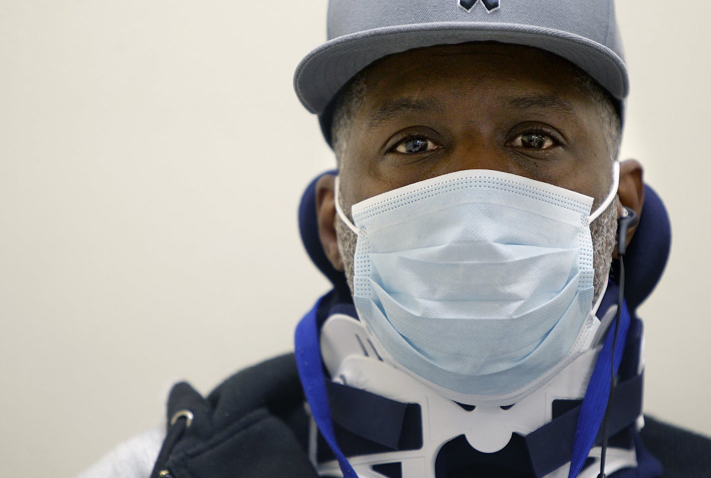 Davis Richardson waited for his appointment in the waiting area of People's Center Clinic, Friday, March 29, 2013 in Minneapolis, MN. (ELIZABETH FLORES/STAR TRIBUNE) ELIZABETH FLORES &#x2022; eflores@startribune.com