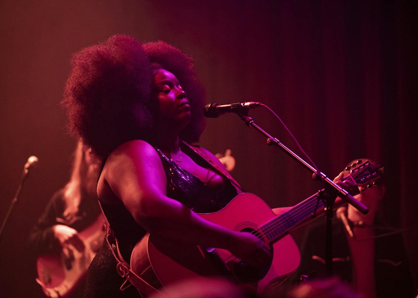 Yola performed at the Fine Line early in her sold out show Wednesday night.