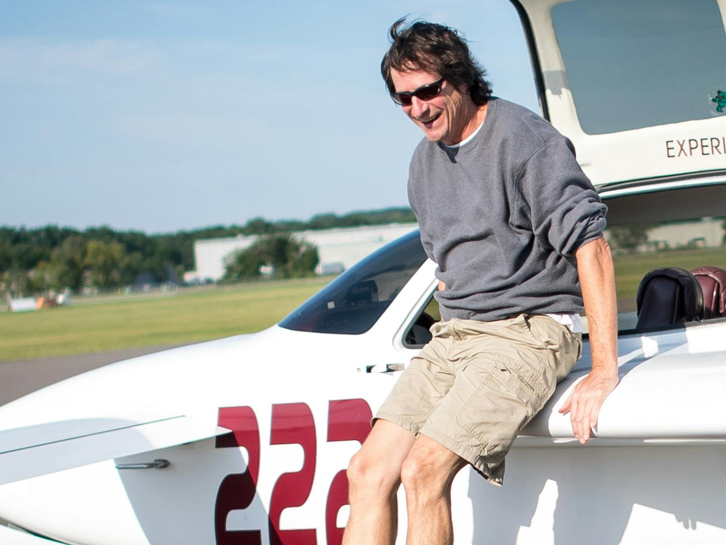 Dave Nelson hopped out of the cockpit of his experimental plane upon arrival at Fleming Field Tuesday morning in St. Paul. ] (AARON LAVINSKY/STAR TRIBUNE) aaron.lavinsky@startribune.com Dave Nelson secured a tiny camera on the wing of an experimental plane he built in his garage, then hoisted himself into the cockpit, fired up the engine and guided it to Lake Pepin. At 3,500 feet, the Mississippi River looked blue and inviting. But on its edges Nelson pointed to lime-green algae blooms, and star