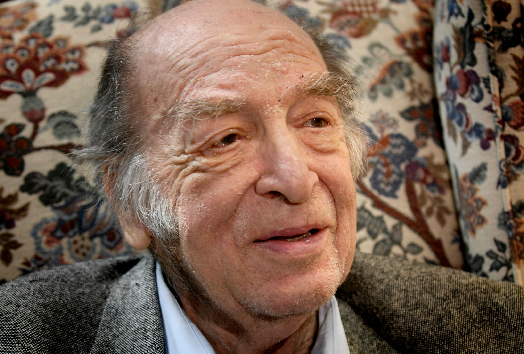 U of M professor Leonid Hurwicz, winner of the 2007 Nobel Prize in Economics, has died.