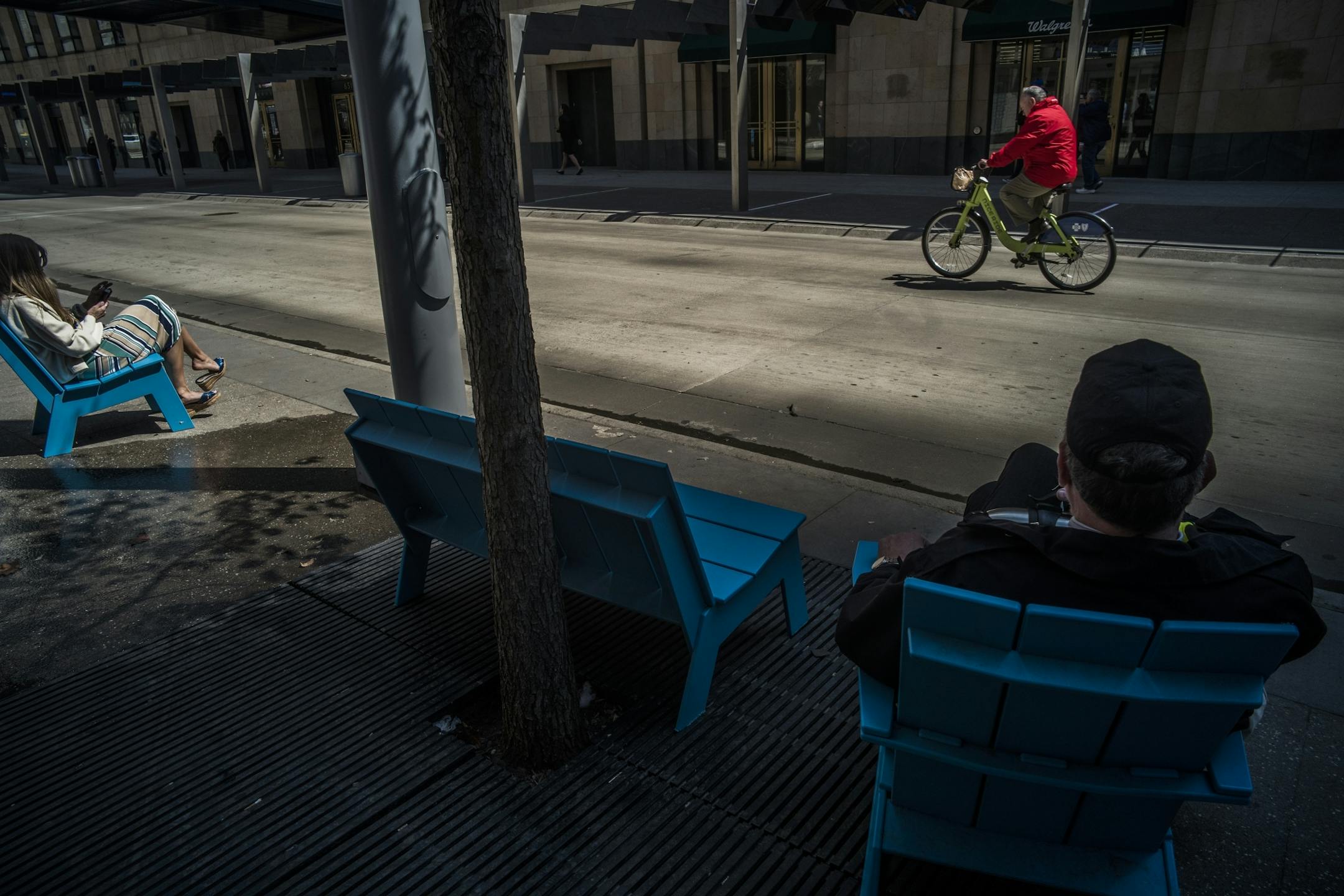 On Nicollet Mall, the weather was suited was suited for outdoor pursuits in short sleeves.