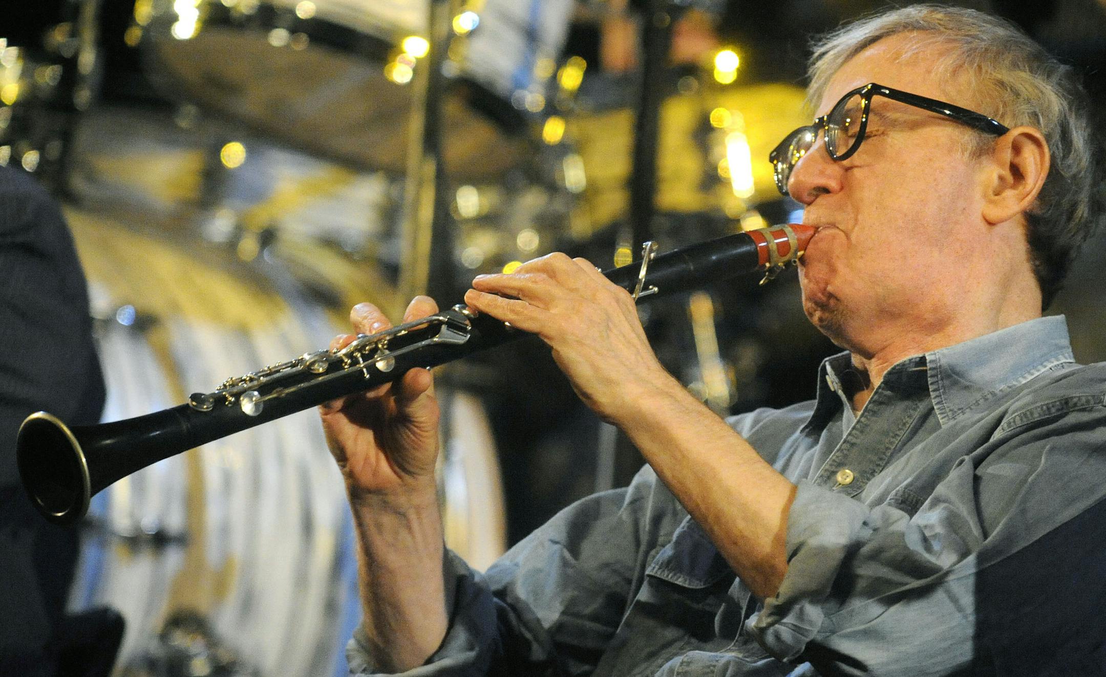 U.S. film director and actor Woody Allen plays clarinet during a concert of his Band in Prague, Saturday, Dec. 20, 2008. (AP Photo/CTK, Stanislav Zbynek) ** SLOVAKIA OUT **