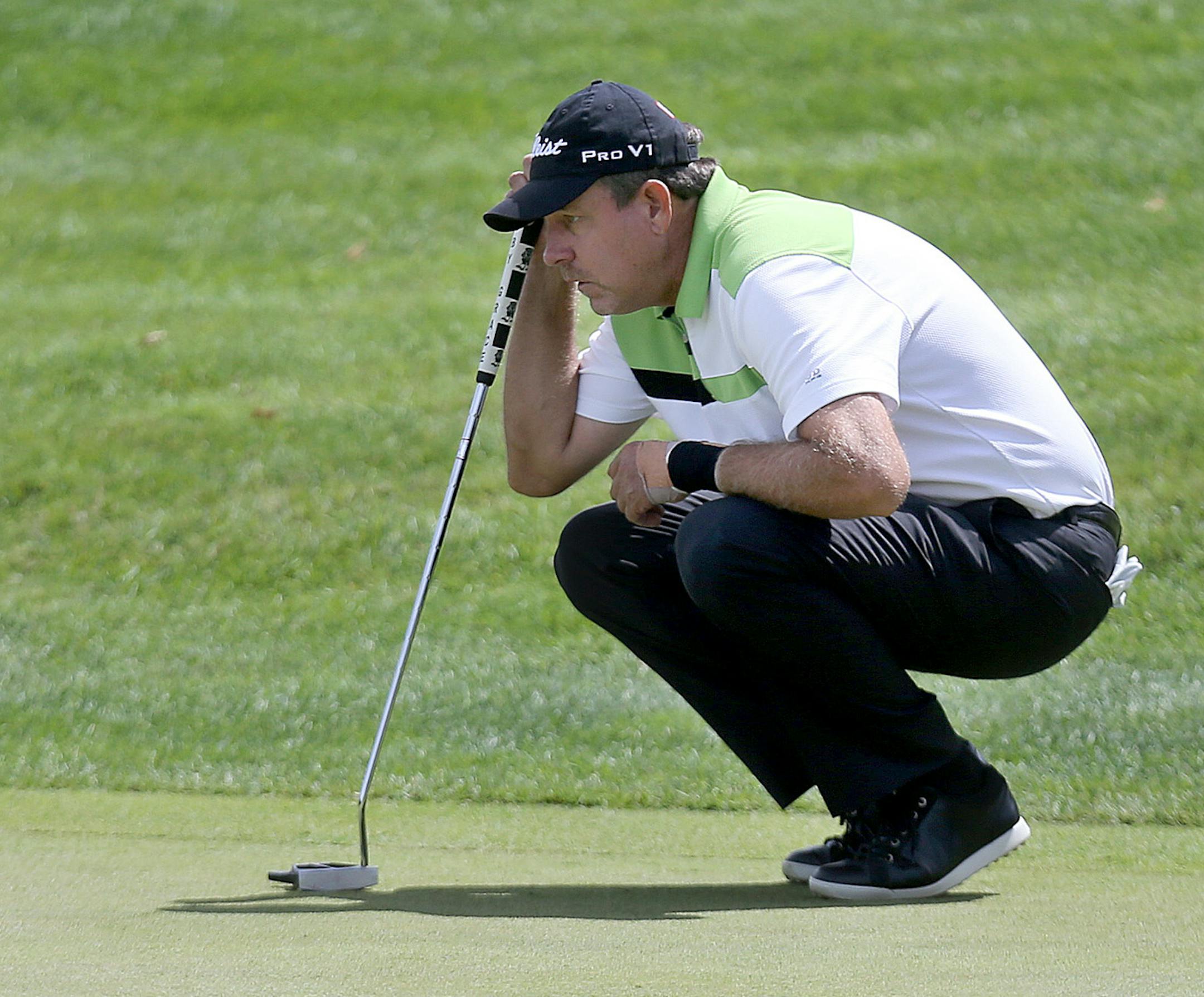 Bart Bryant eyed the ball on the sixth hole during the opening round of the 3M Championship, Friday, August 2, 2013 in Blaine, MN. (ELIZABETH FLORES/STAR TRIBUNE) ELIZABETH FLORES • eflores@startribune.com