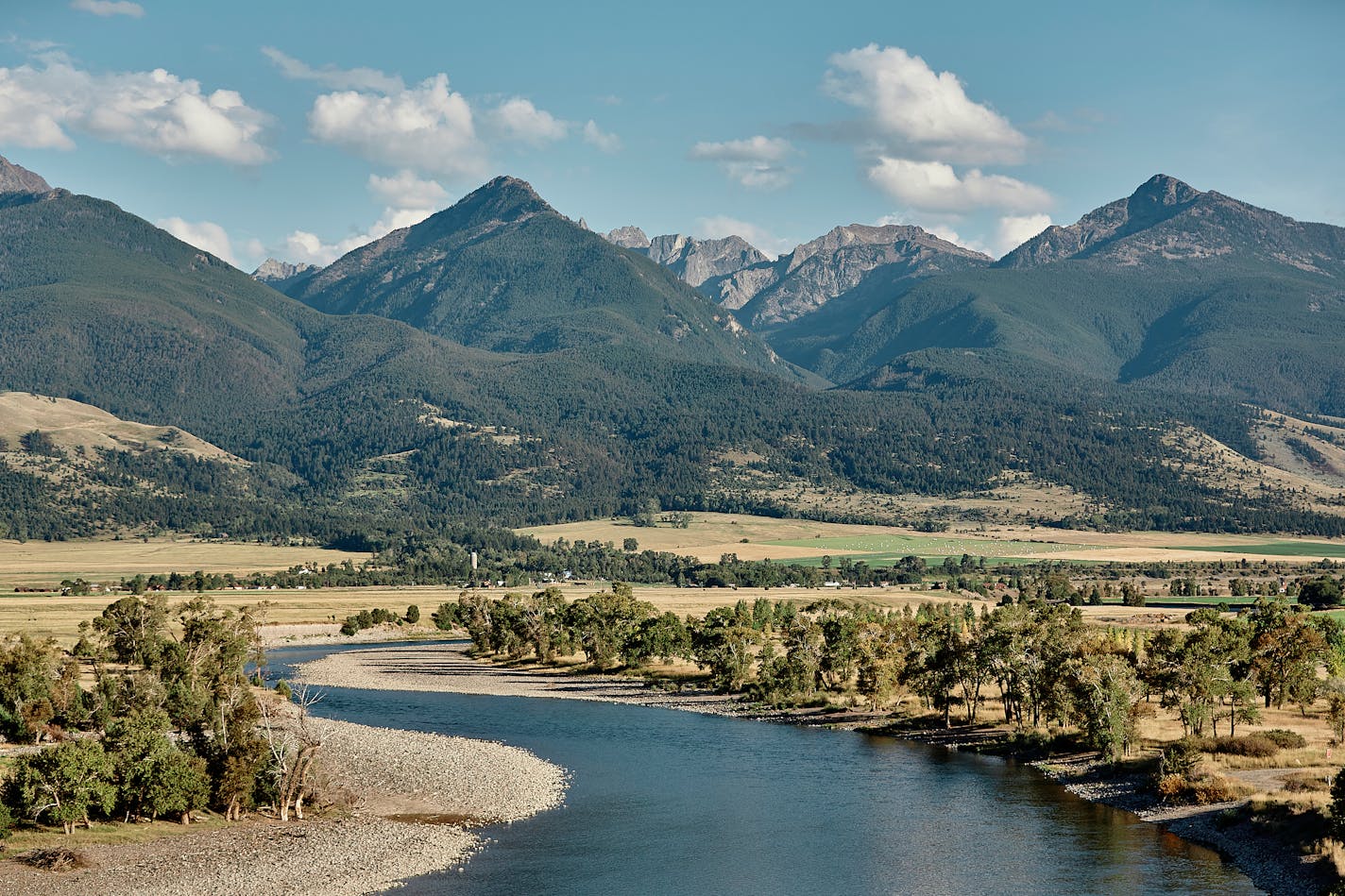 Paradise Valley, located between Livingston, Mont., and Yellowstone National Park, is known for the Yellowstone River and Absaroka Mountain Range. MUST CREDIT: Photo for The Washington Post by Adrian Sanchez-Gonzalez