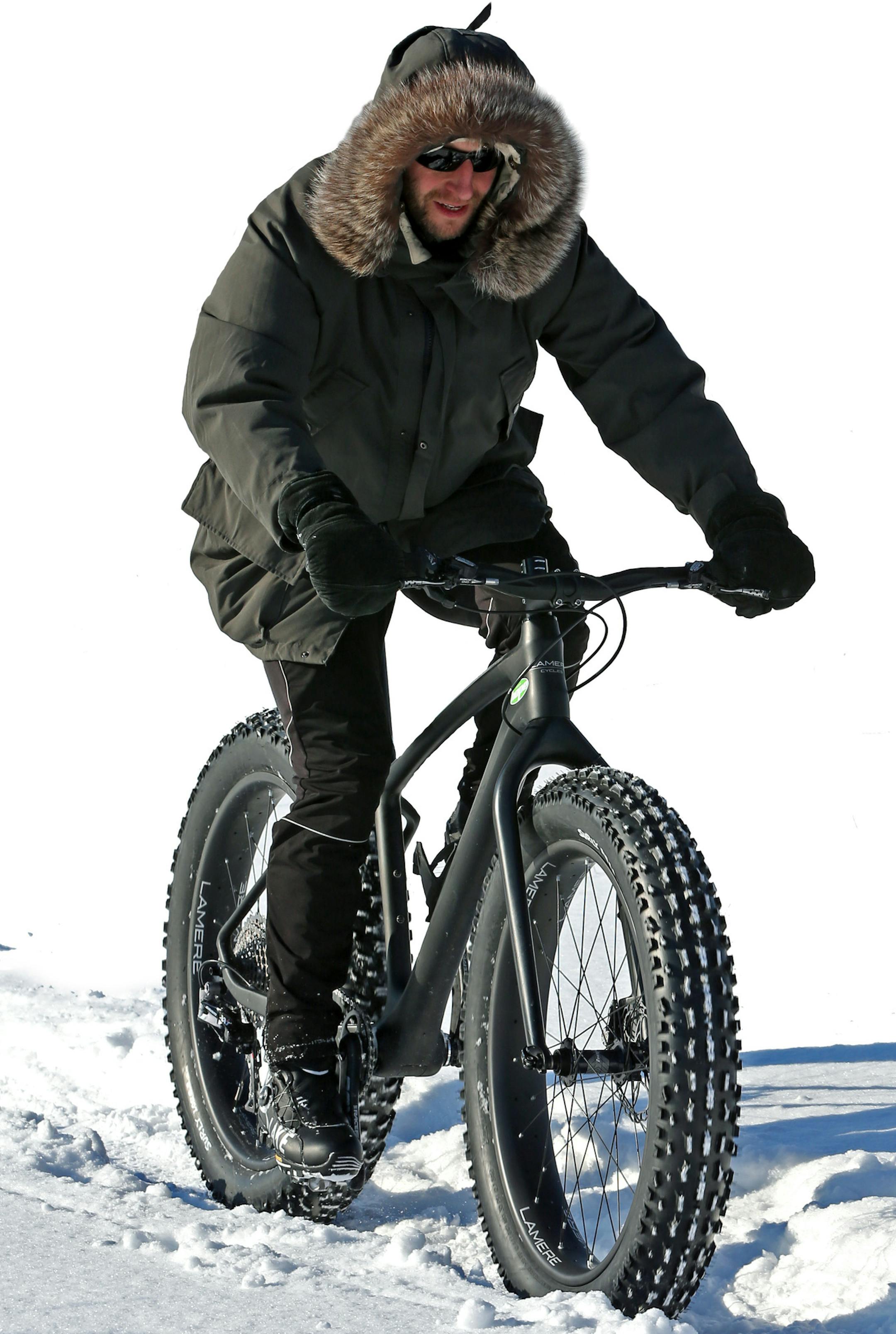 Buzzy LaMere rode his fat bike on the trails at the Murphy-Hanrehan Park Reserve on 1/18/14.] Bruce Bisping/Star Tribune bbisping@startribune.com Buzzy LaMere/source. ORG XMIT: MIN1401181648510153