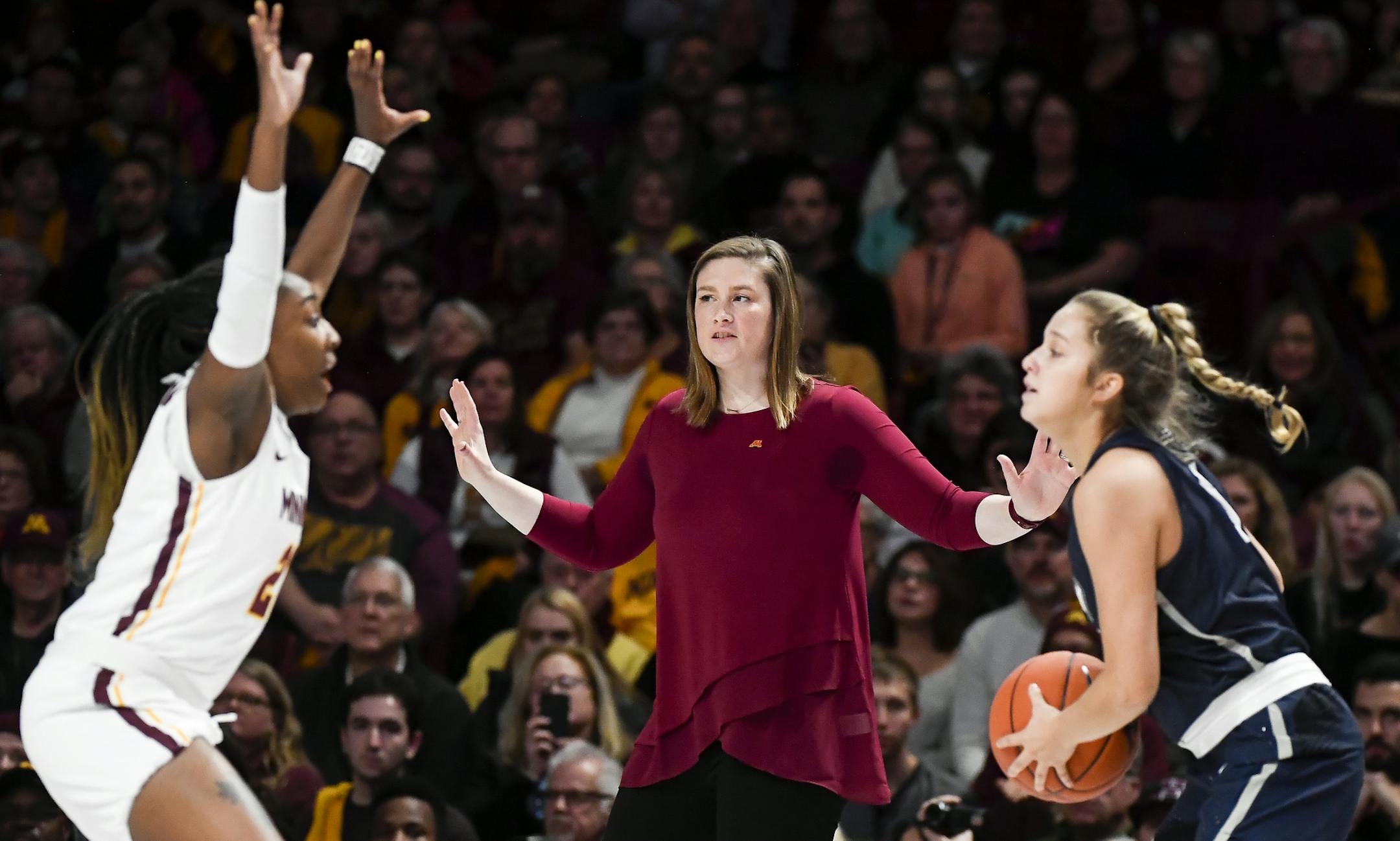 Minnesota Golden Gophers head coach Lindsay Whalen watched as guard Jasmine Brunson (21) defended against New Hampshire Wildcats guard Sarah Clement (3) in the first half Friday. ] Aaron Lavinsky &#x2022; aaron.lavinsky@startribune.com The University of Minnesota Golden Gophers played the New Hampshire Wildcats on Friday, Nov. 9, 2018 at Williams Arena in Minneapolis, Minn.
