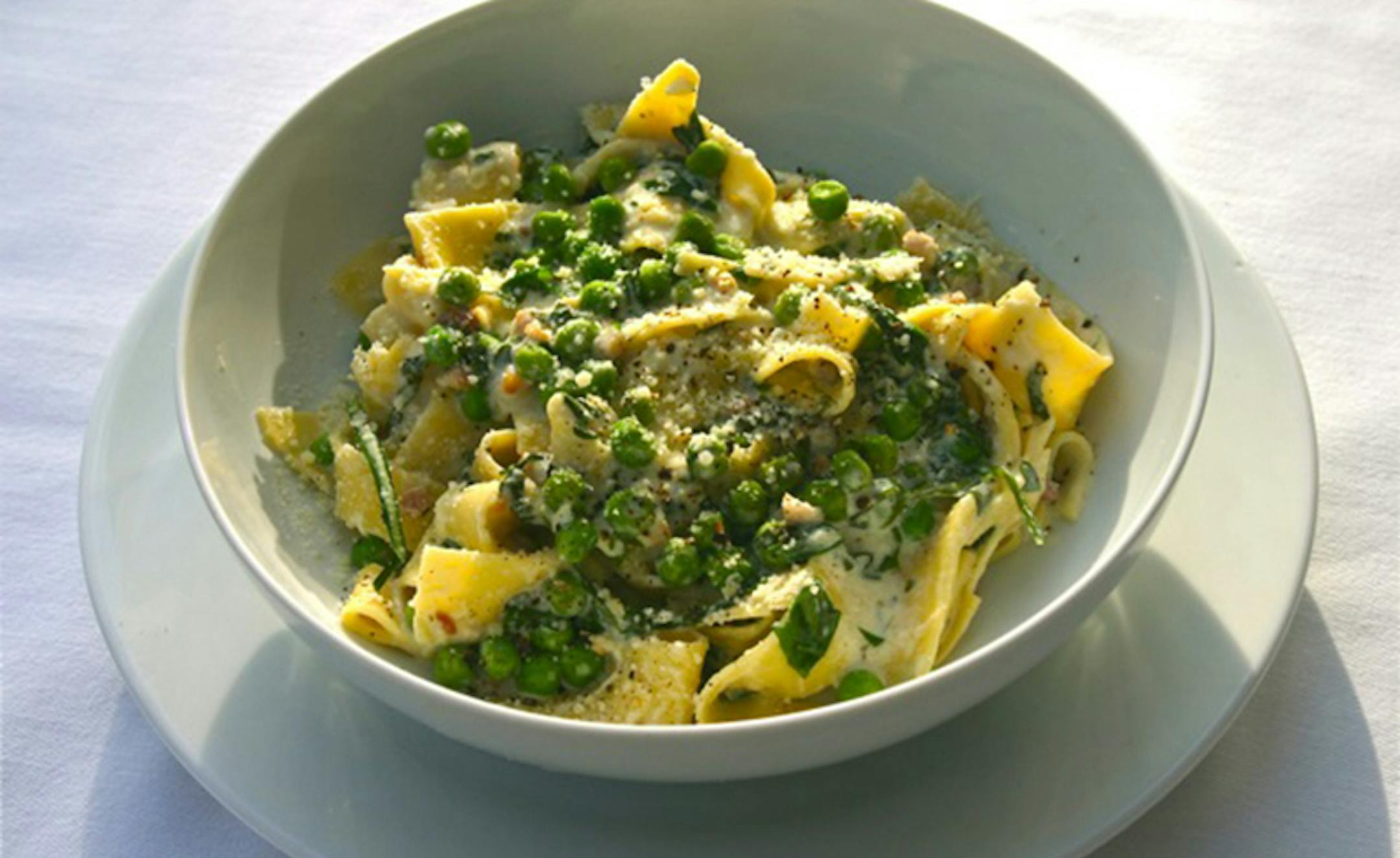 Pasta with Arugula and Peas