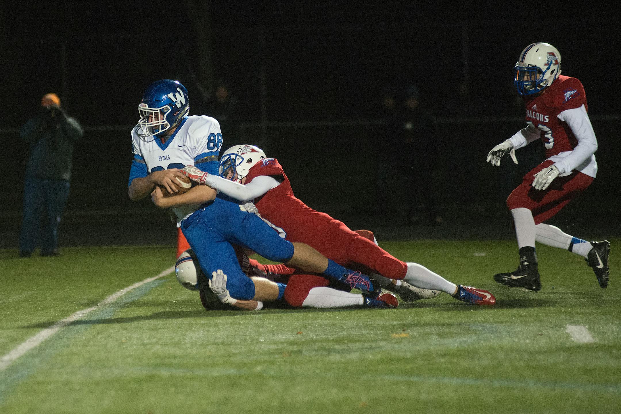 The Gophers landed their fifth in-state commitment for the Class of 2017 on Monday, when Woodbury tight end Nathan Bursch announced he was staying home for college.