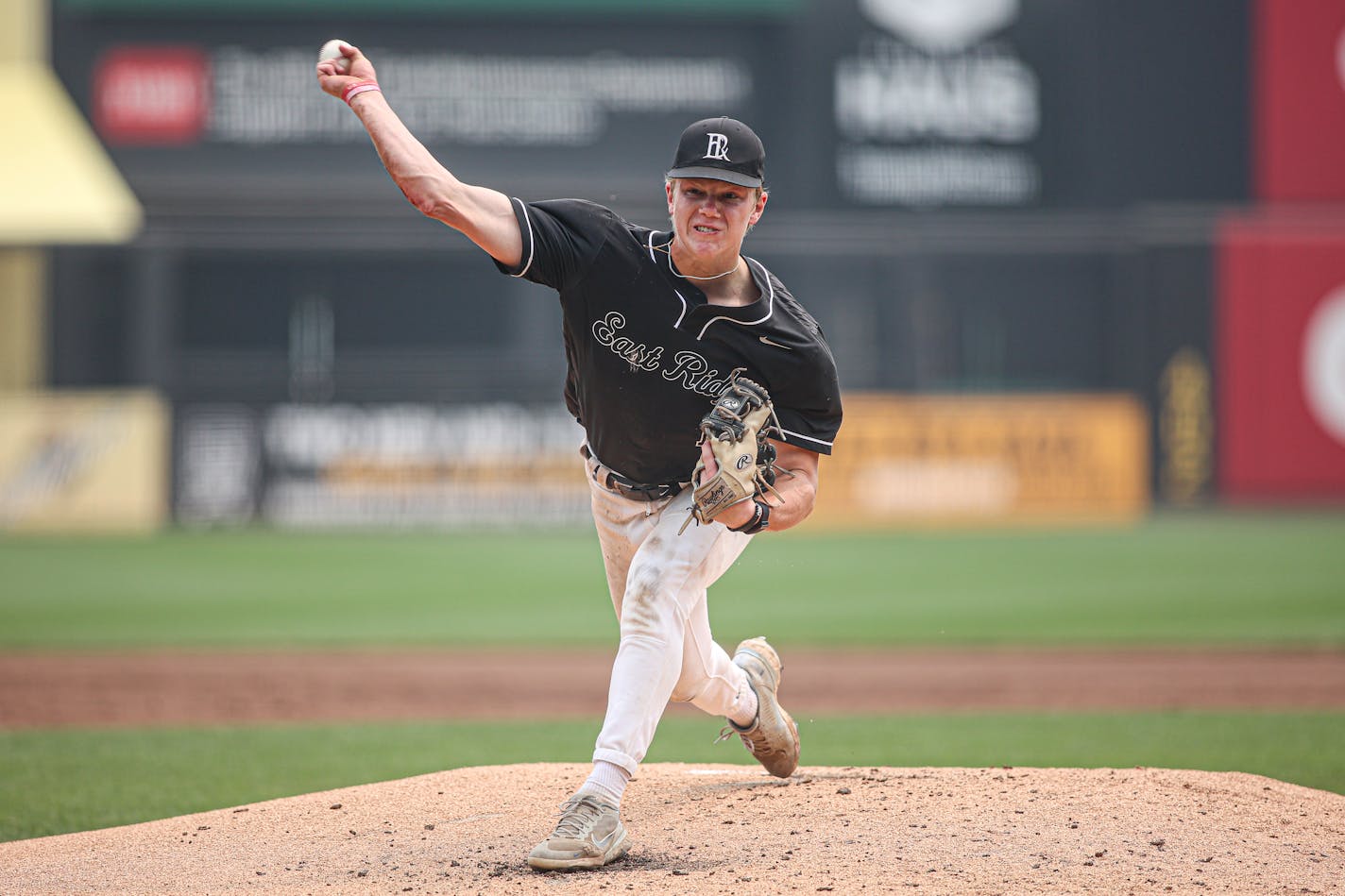 East Ridge pitcher Luke Ryerse delivered a pitch during the Raptors' 4-3 victory over Minnetonka. Class 4A state baseball semifinals, Minnetonka vs. East Ridge, 6-14-23. Photo by Mark Hvidsten, SportsEngine