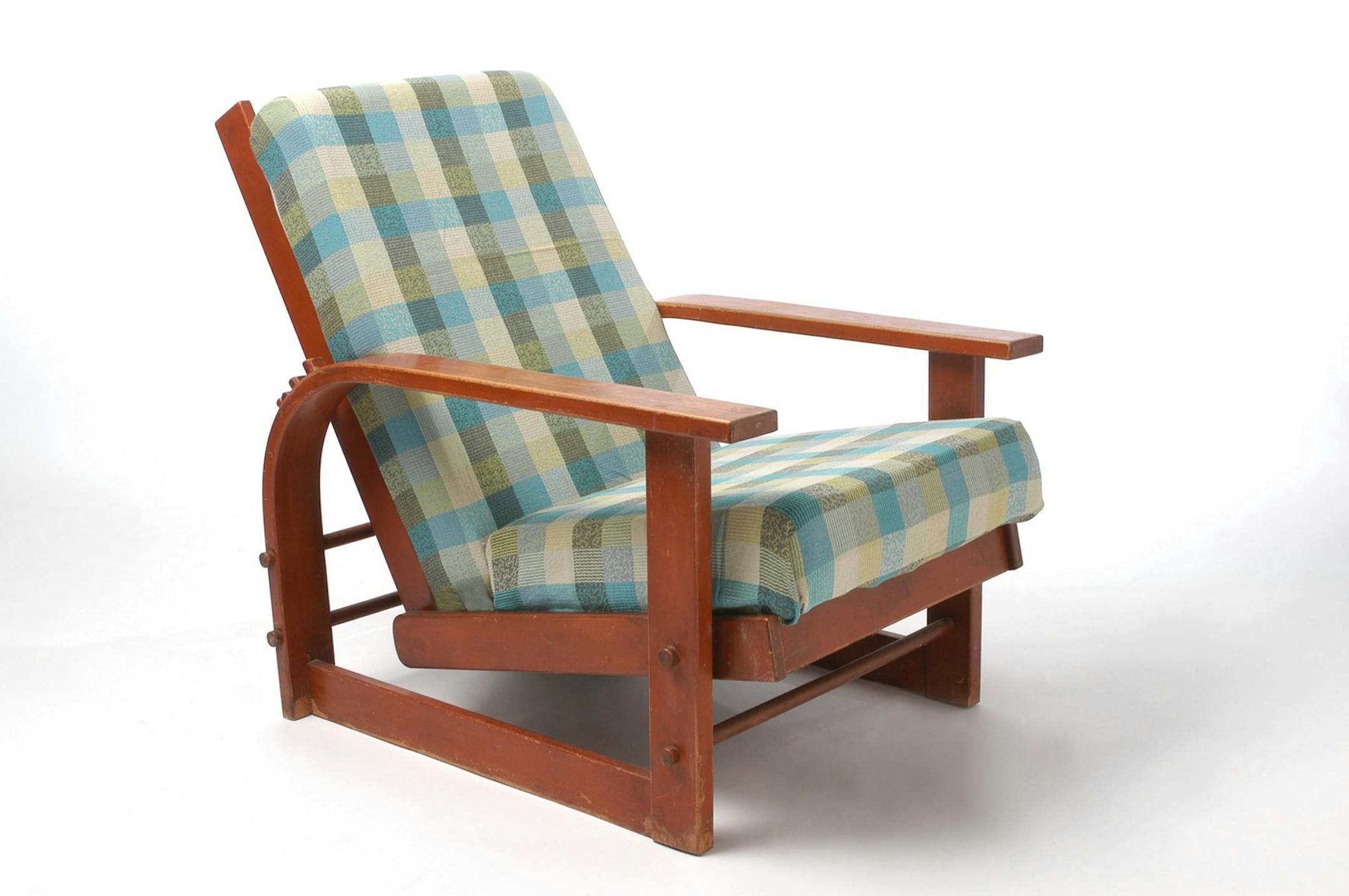 The Conant-Ball American Modern adjustable lounge chair, designed in 1935.