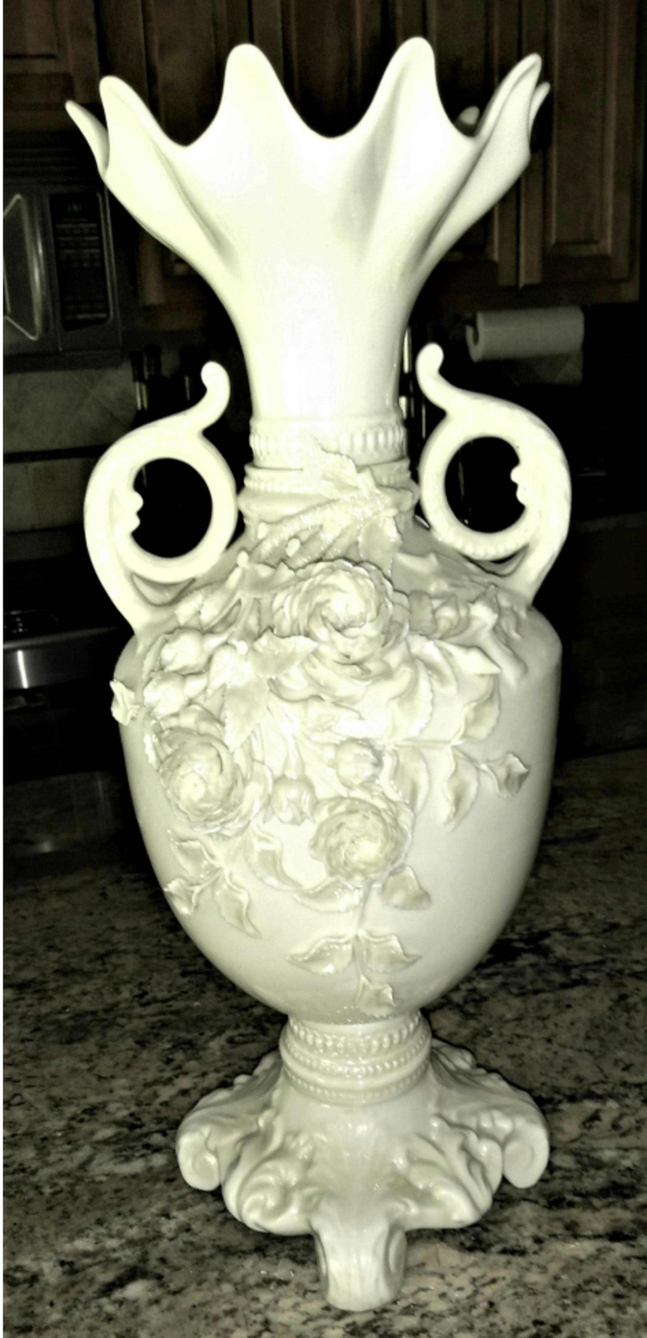 The beauty of this piece is not matched by its current price. (handout/TNS) ORG XMIT: 1243169