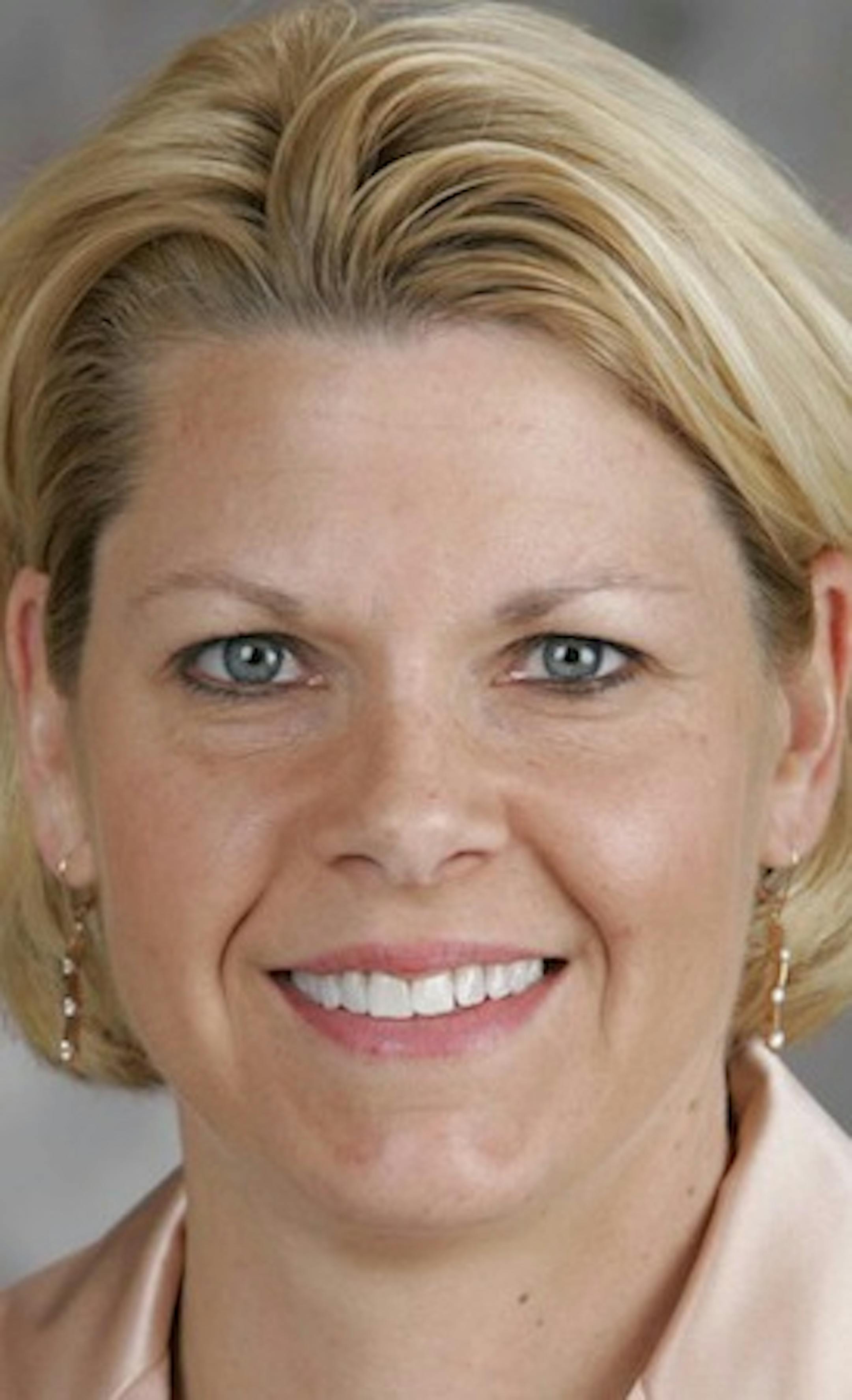 Pam Borton Gophers women's basketball coach