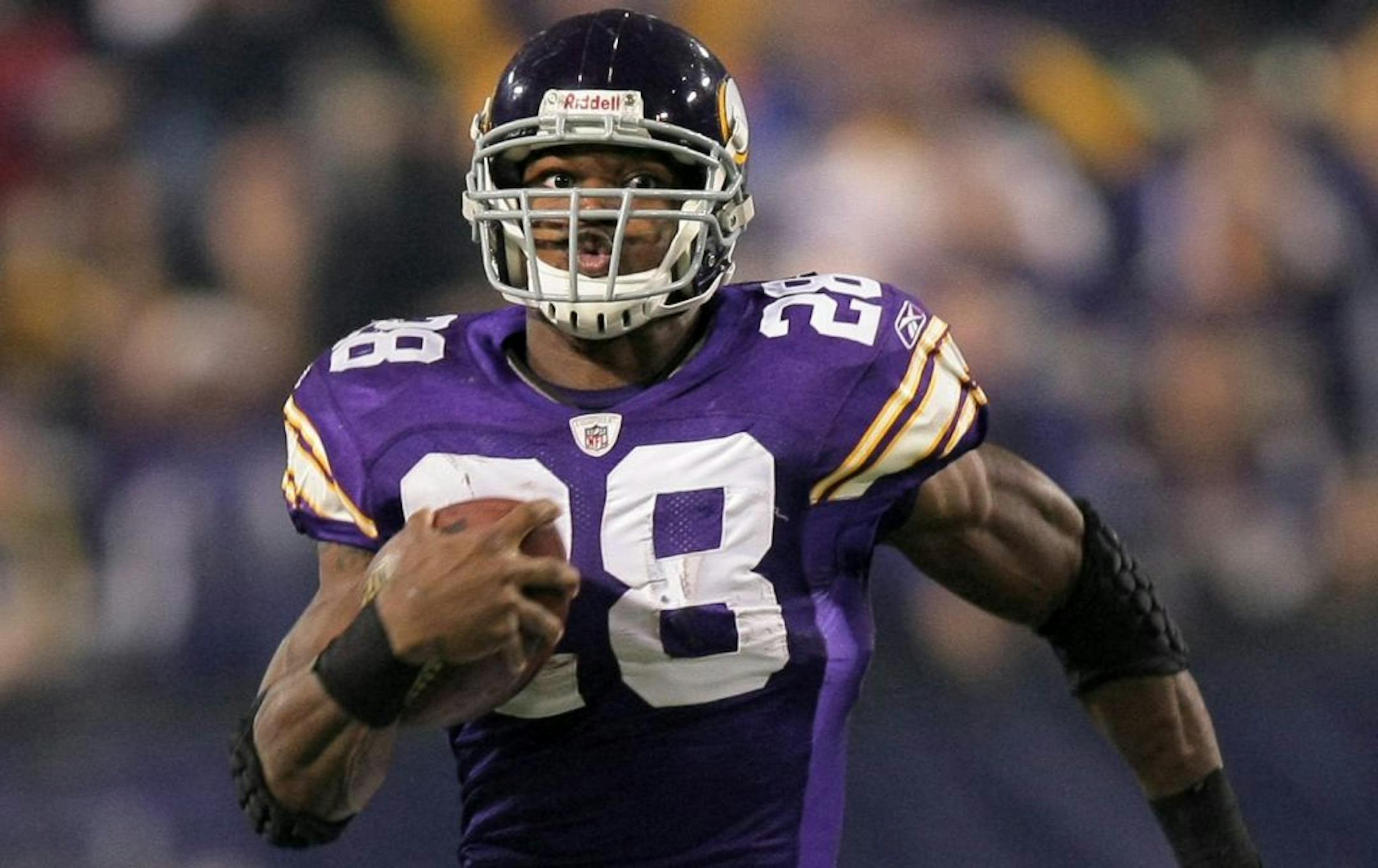 Vikings running back Adrian Peterson