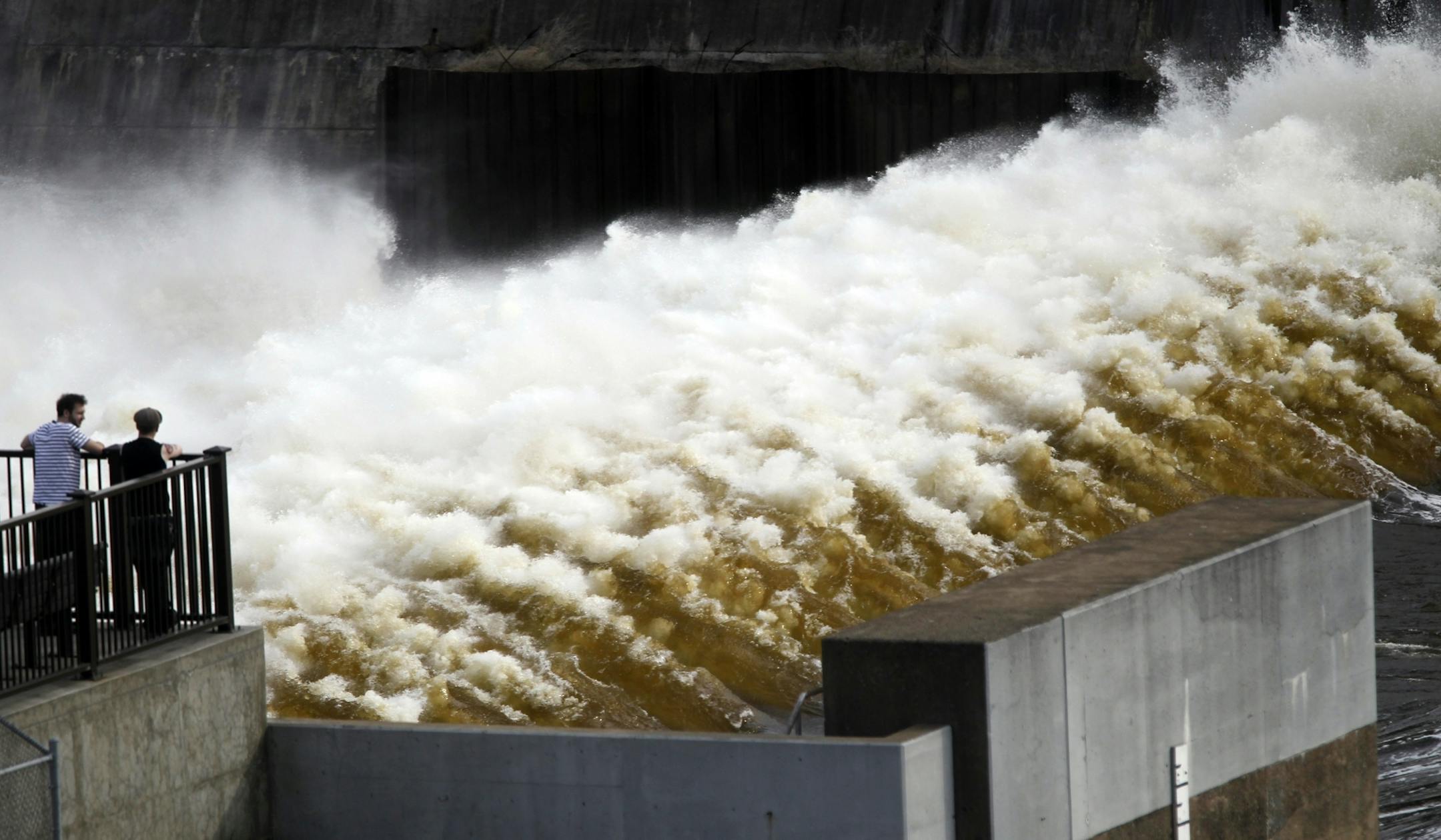At the Water Power Park across from the St. Anthony Falls Lock and Dam, water flowed down the Mississippi at a rate of 36,000 cubic feet per second according to the U.S. Army Corps of Engineers.