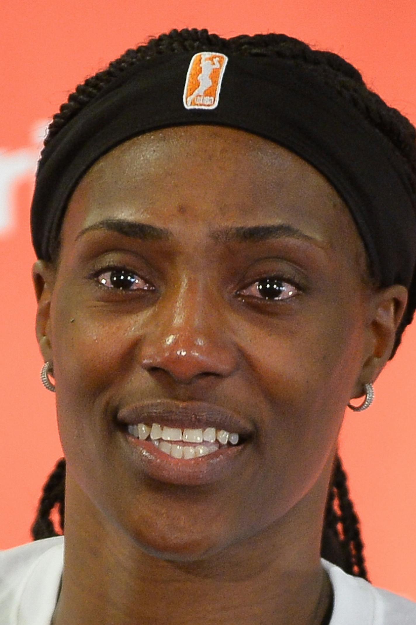 Minnesota Lynx center Sylvia Fowles (34) was awarded the status of WNBA's Most Valuable Player before Thursday night's semifinals game between the Minnesota Lynx and the Washington Mystics. ] AARON LAVINSKY &#xef; aaron.lavinsky@startribune.com The Friends of Roberts held a birds and botany walk on Wednesday, Sept. 13, 2017 in at Roberts Bird Sanctuary in Minneapolis, Minn.