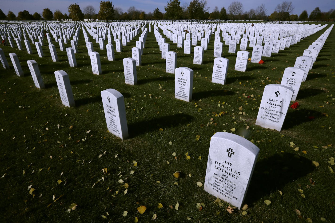 Lines and lines of headstone at Ft Snelling Snelling Cemetery Sunday November 3, 2013 in Bloomington, MN. 2012 Looking into the backstory behind the distinctive look of veterans' cemeteries, how the perfect symmetry came to be and what it represents. some other vet cemetery history as well ] JERRY HOLT &#x201a;&#xc4;&#xa2; jerry.holt@startribune.com