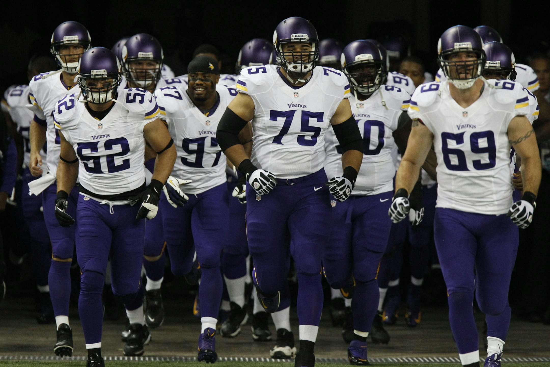 The Vikings ran onto the field before Sunday&#x2019;s game against the Lions in Detroit. Minnesota has gone 12-4, 6-10, 3-13 and 10-6 the past four years. Will the Vikings break the inconsistent year-to-year pattern this season?