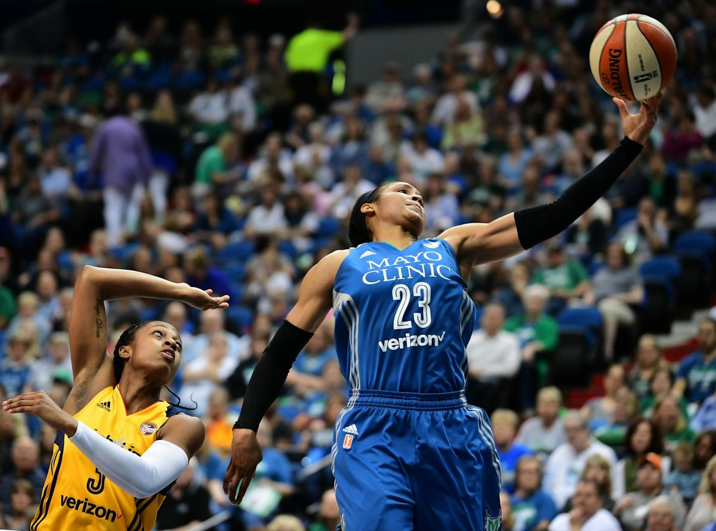 The WNBA on Monday named Lynx forward Maya Moore the Western Conference Player of the Week for games played May 30 through June 5. The Player of the Week award is Moore's second of the season and the 16th of her career.