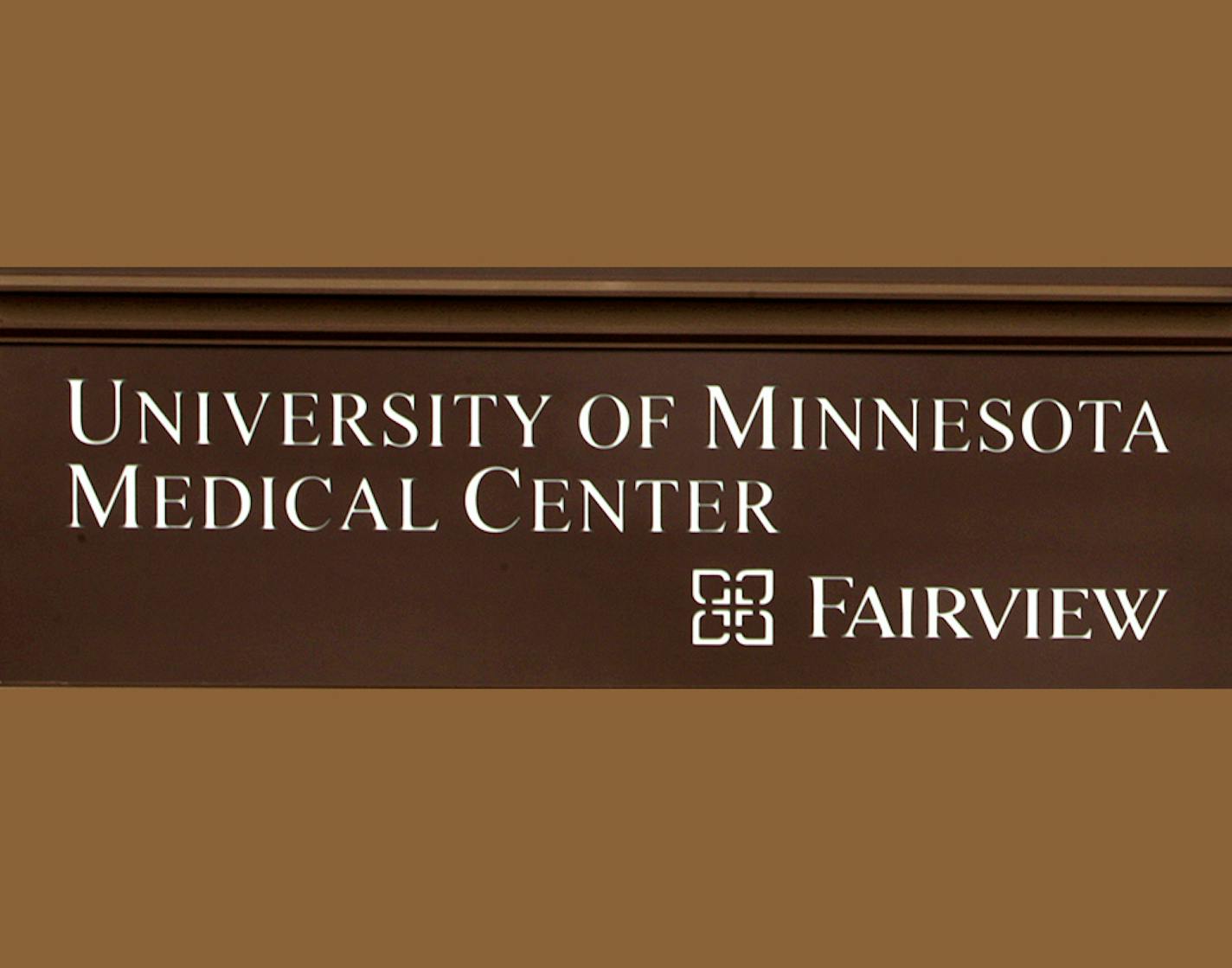 Fairview Health Services and Blue Cross and Blue Shield of Minnesota reached agreement on a contract for 2017, keeping Fairview hospitals and clinics in Blue Cross networks.