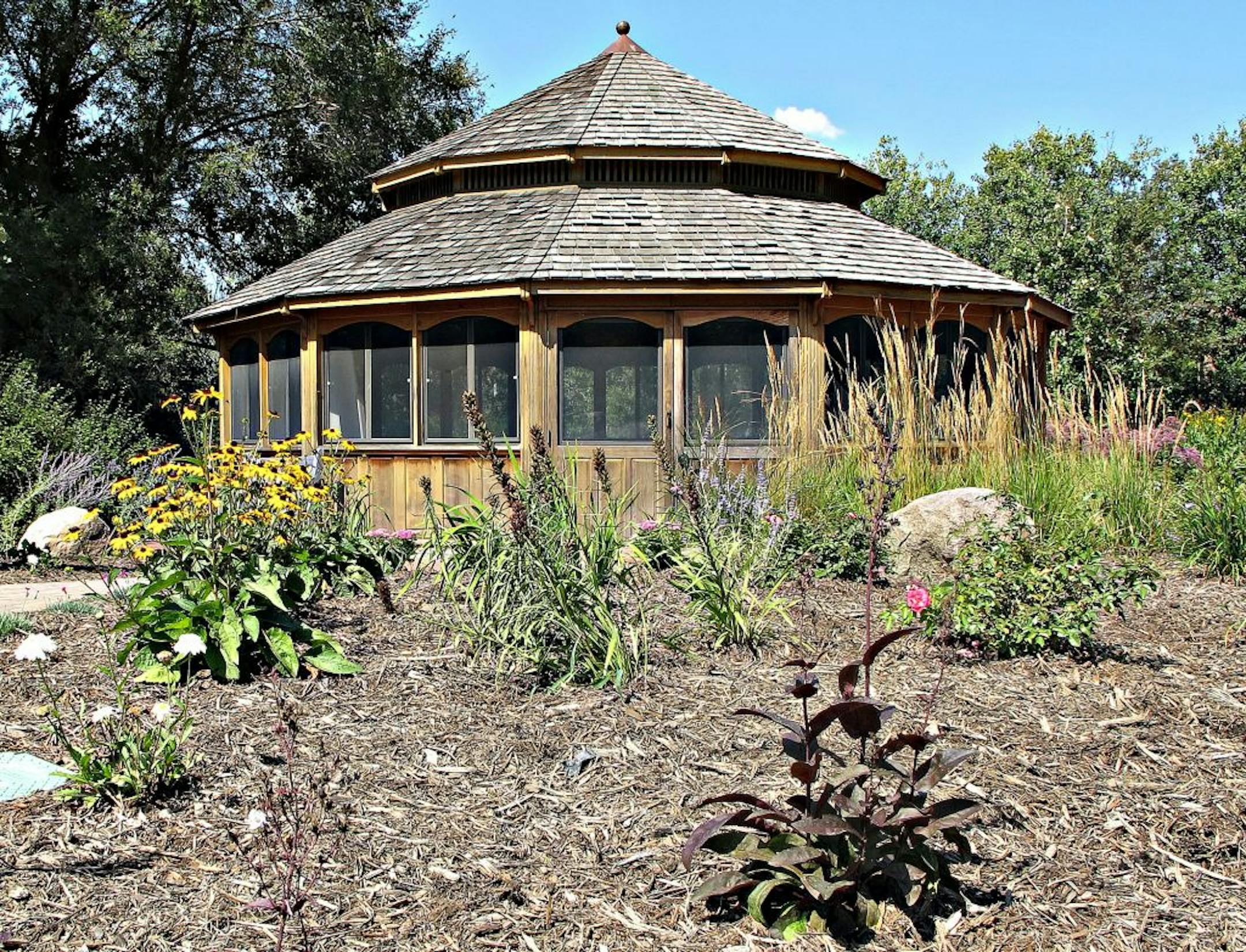 Woodwinds Hospital's new Cutting Garden.