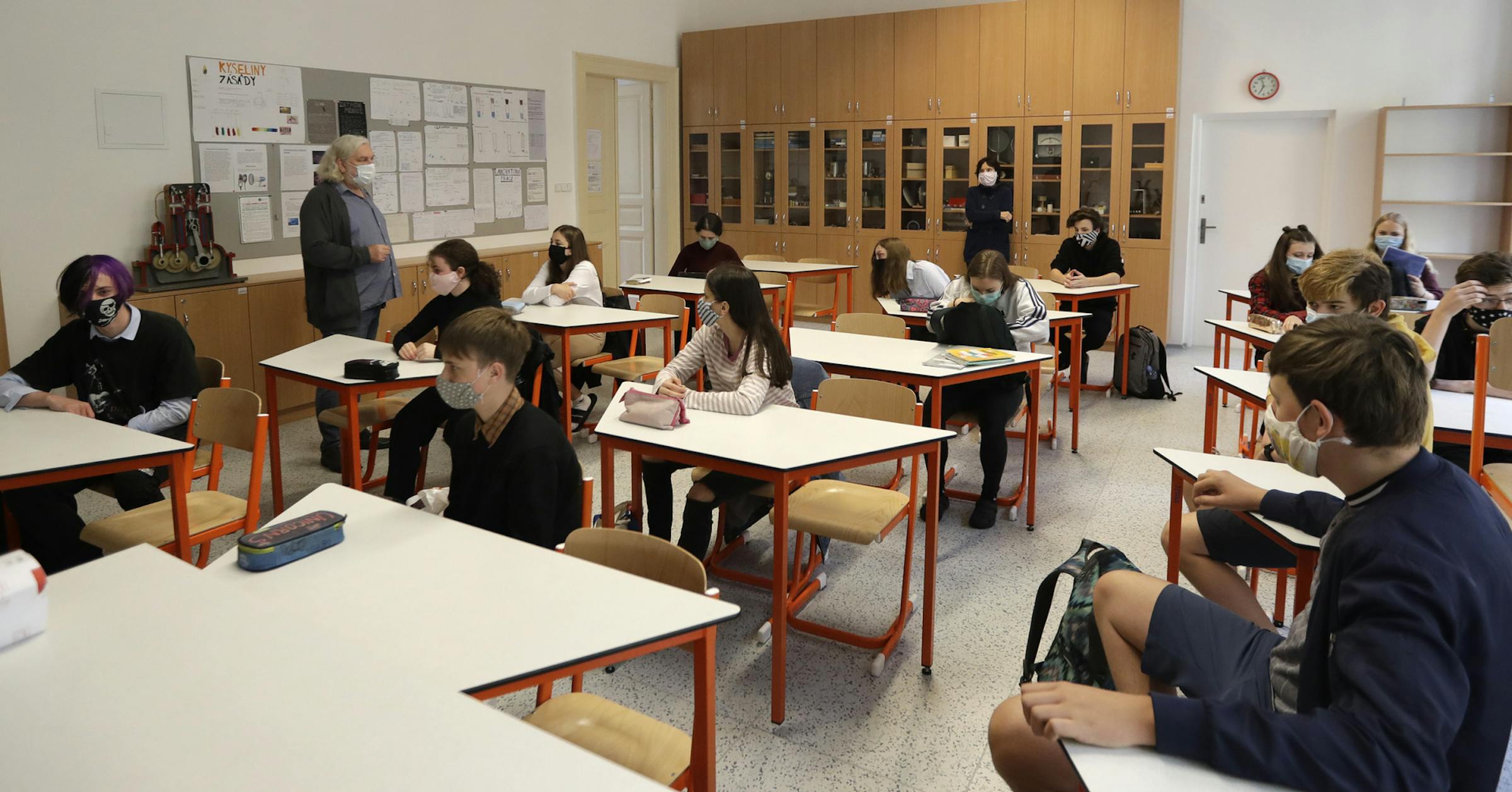 Readers Write: Distance learning grades, graduation, the lockdown ...