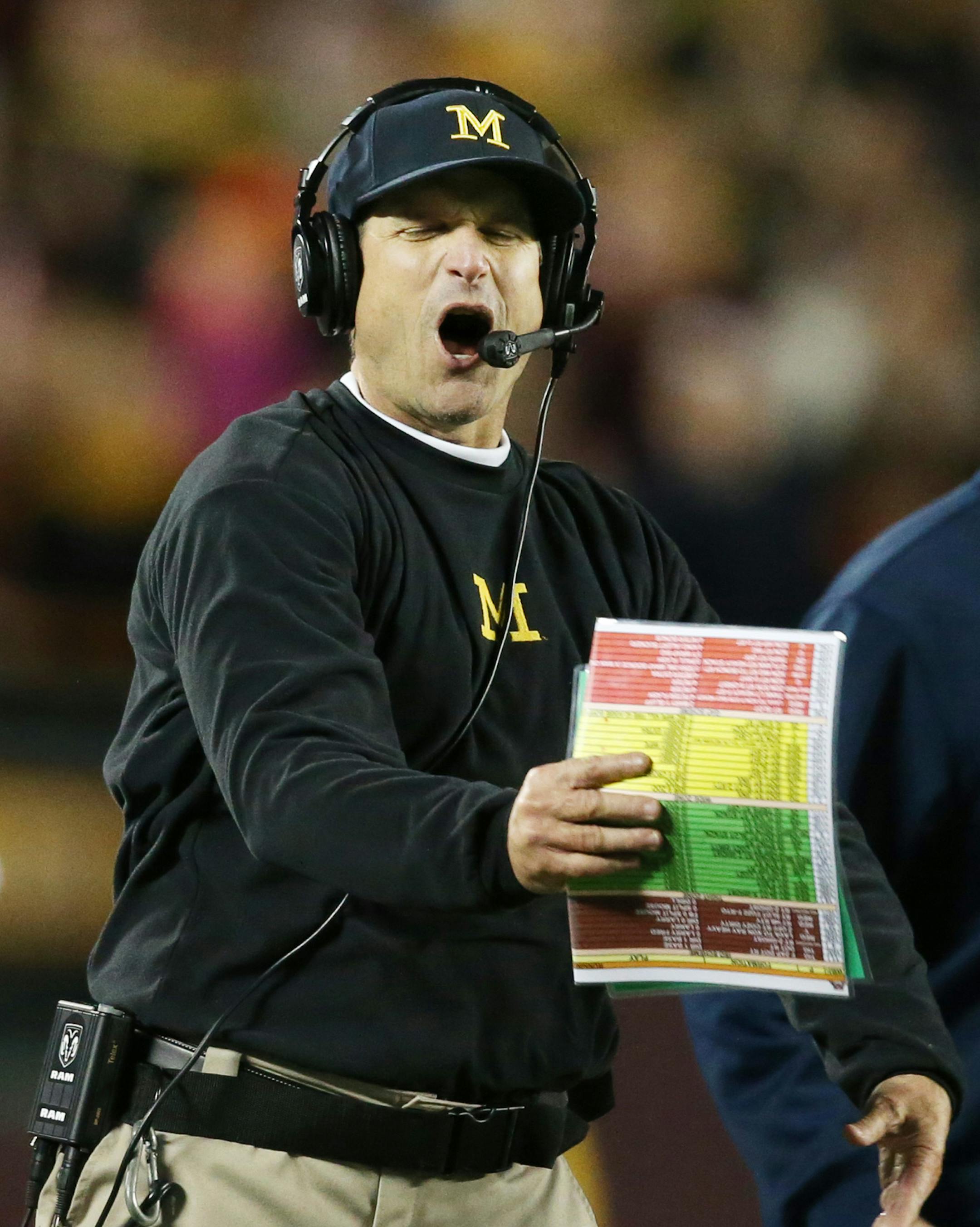 Michigan Wolverines head coach Jim Harbaugh yelled instructions to his team late in the forth quarter at TCF Bank Stadium Saturday October 31, 2015 in Minneapolis, MN. ] Minnesota hosted Michigan at TCF Bank Stadium . Jerry Holt/ Jerry.Holt@Startribune.com