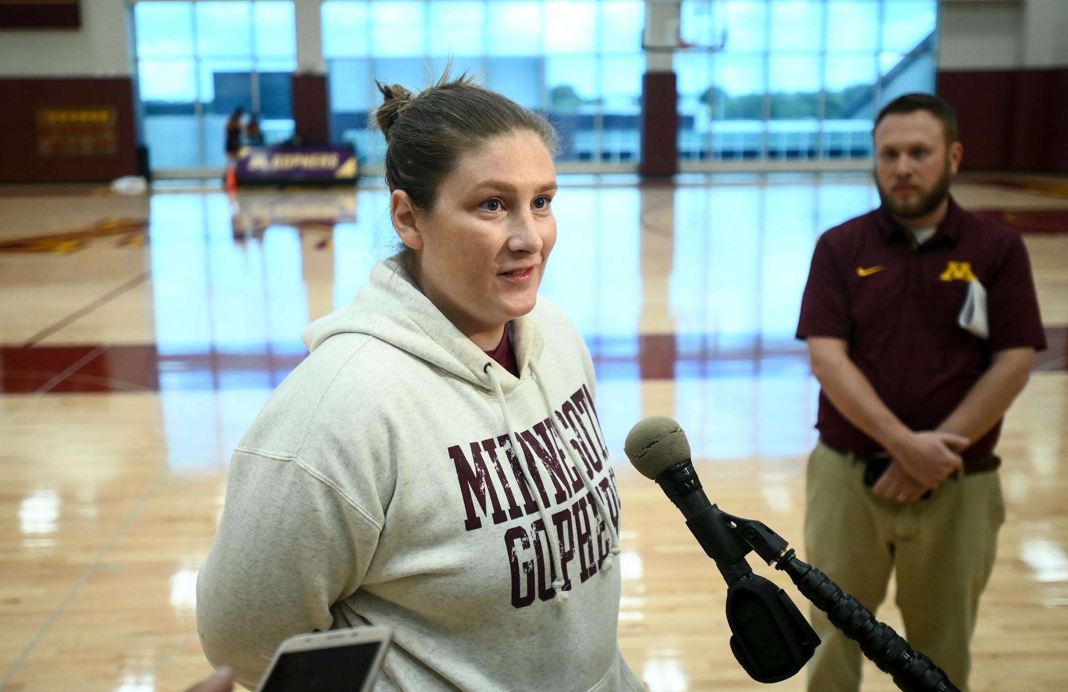 Coach Lindsay Whalen