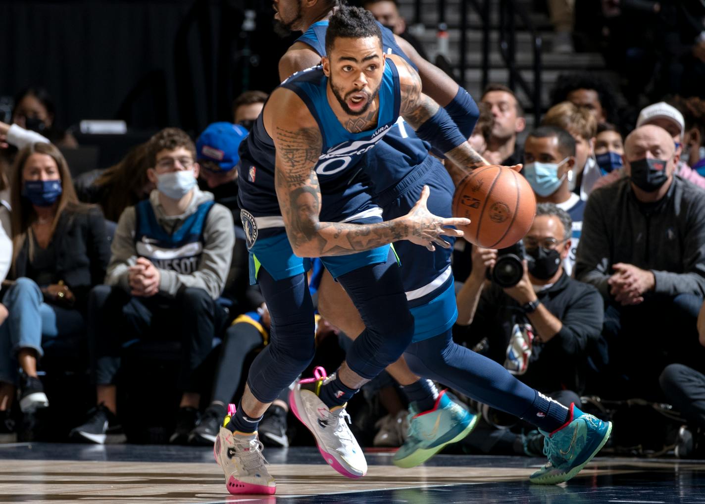 D'Angelo Russell (0) of the Minnesota Timberwolves makes his way up court in the second quarter Sunday, Jan. 16, 2022, at Target in Minneapolis, Minn. ] CARLOS GONZALEZ • cgonzalez@startribune.com