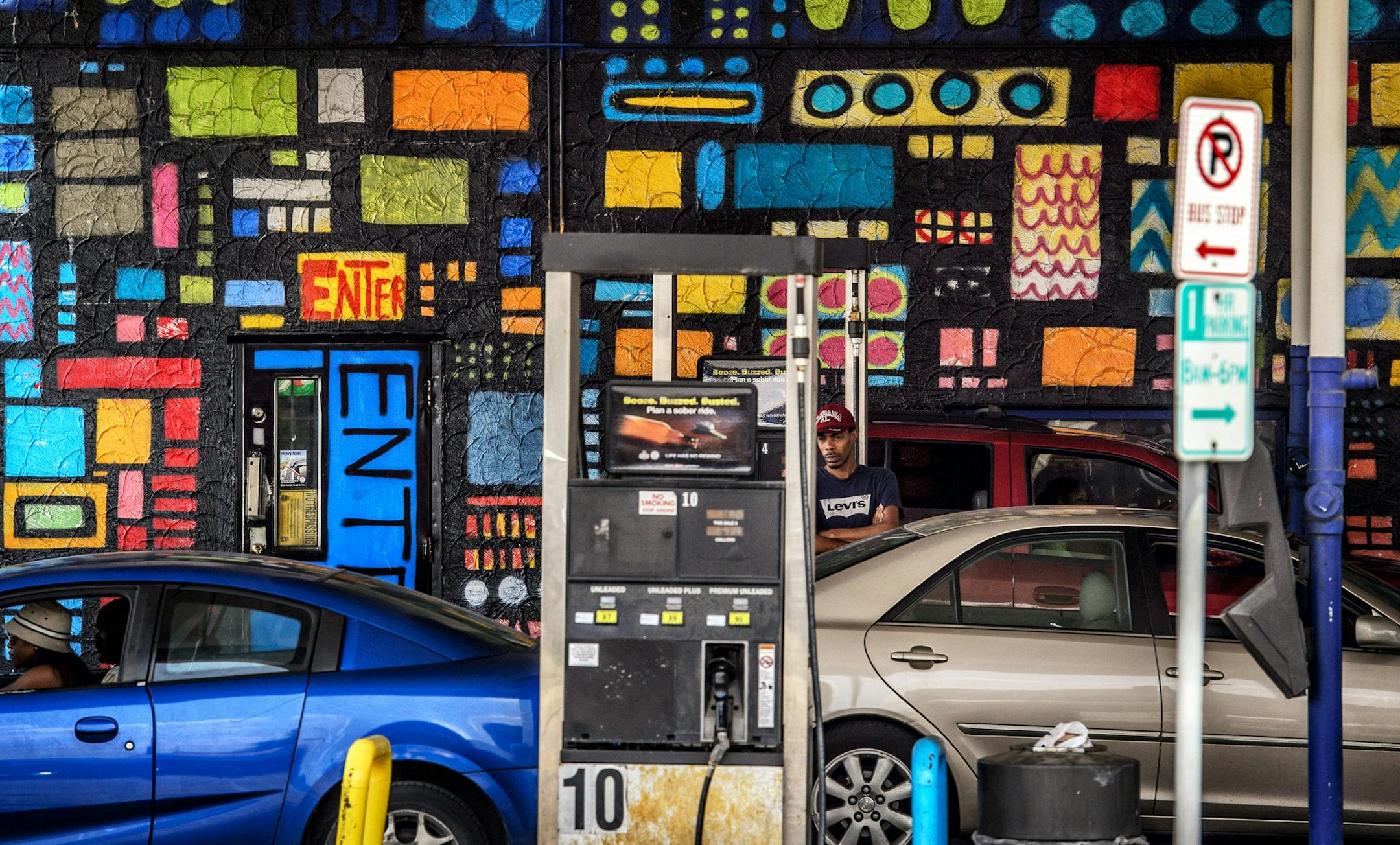 The Fremont Gas Station at the corner of Fremont and West Broadway Ave. was last year's Flow project featuring artwork by Christopher Williams. ] GLEN STUBBE * gstubbe@startribune.com Friday, July 10, 2015 The Flow Northside Arts Crawl, in its tenth year, showcases the growing arts scene in North Minneapolis. Advancing the 7/23 festival. Artistic director Dudley Voight will take us on a tour of murals and galleries along West Broadway -She will take us to a deli where a local artist is putting u