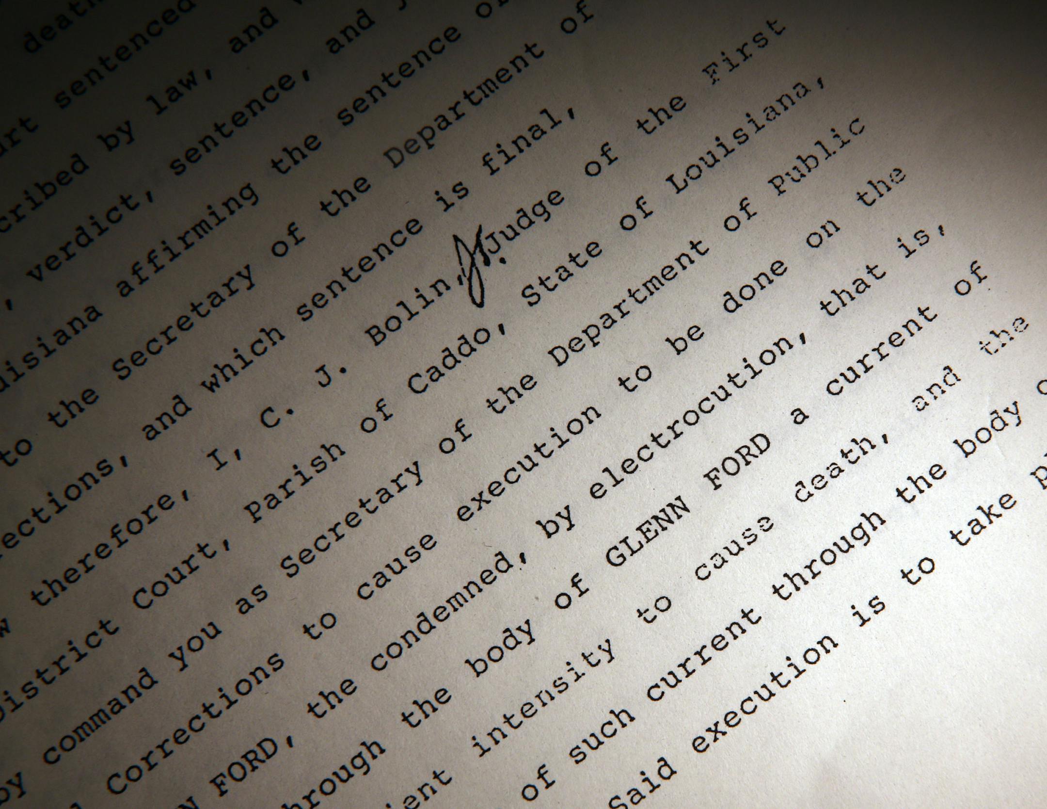 St. Paul lawyer Deborah Ellis read Wednesday from a copy of Ford's death warrant ordering his electrocution in February 1991.