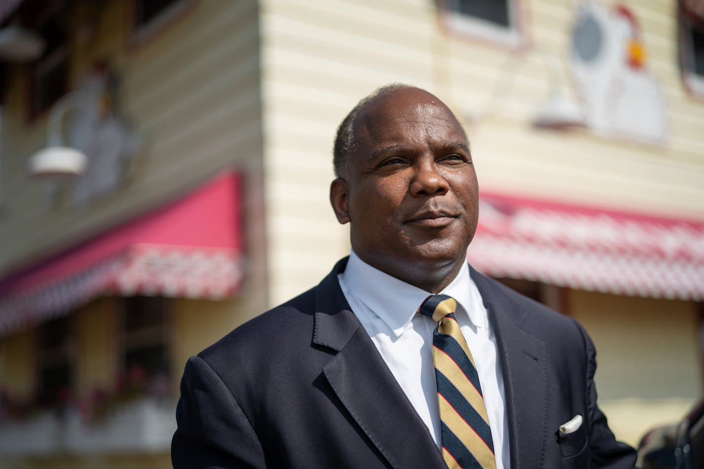 Kendall Qualls had lunch with supporters at Peg's Countryside Cafe in Hamel, Minnesota, while campaigning this fall.