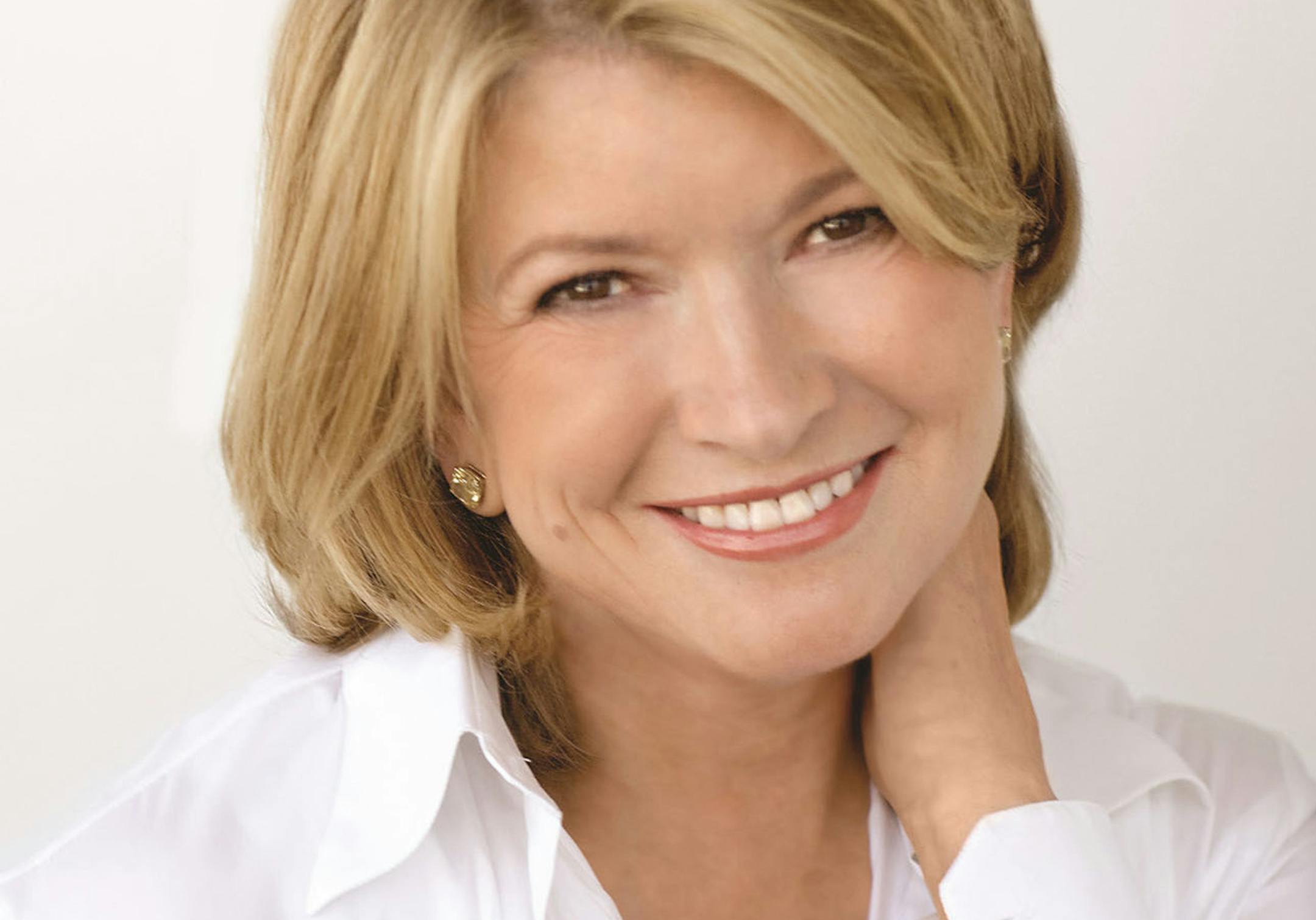 Check out Martha Stewart's tips for DIY Halloween Costumes and watch the "Hub Network's First Annual Halloween Bash."(PRNewsFoto/The Hub Network) ORG XMIT: MIN2013102120082377 ORG XMIT: MIN1310212009421281