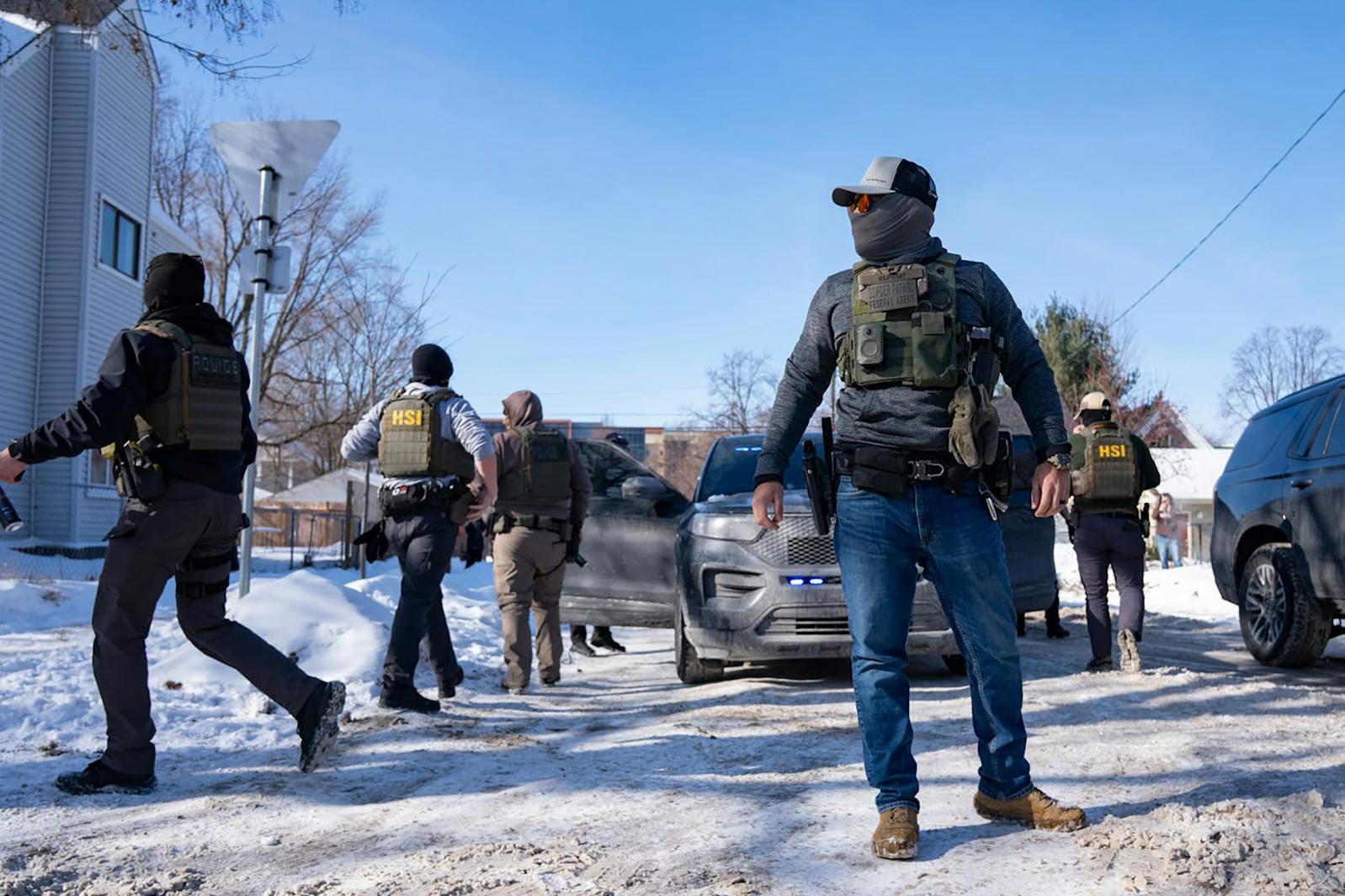 Minnesotans living in the Twin Cities and its surrounding suburbs are in near lockstep in their disapproval of the Trump administration’s immigration crackdown in the state, according to a new poll. 