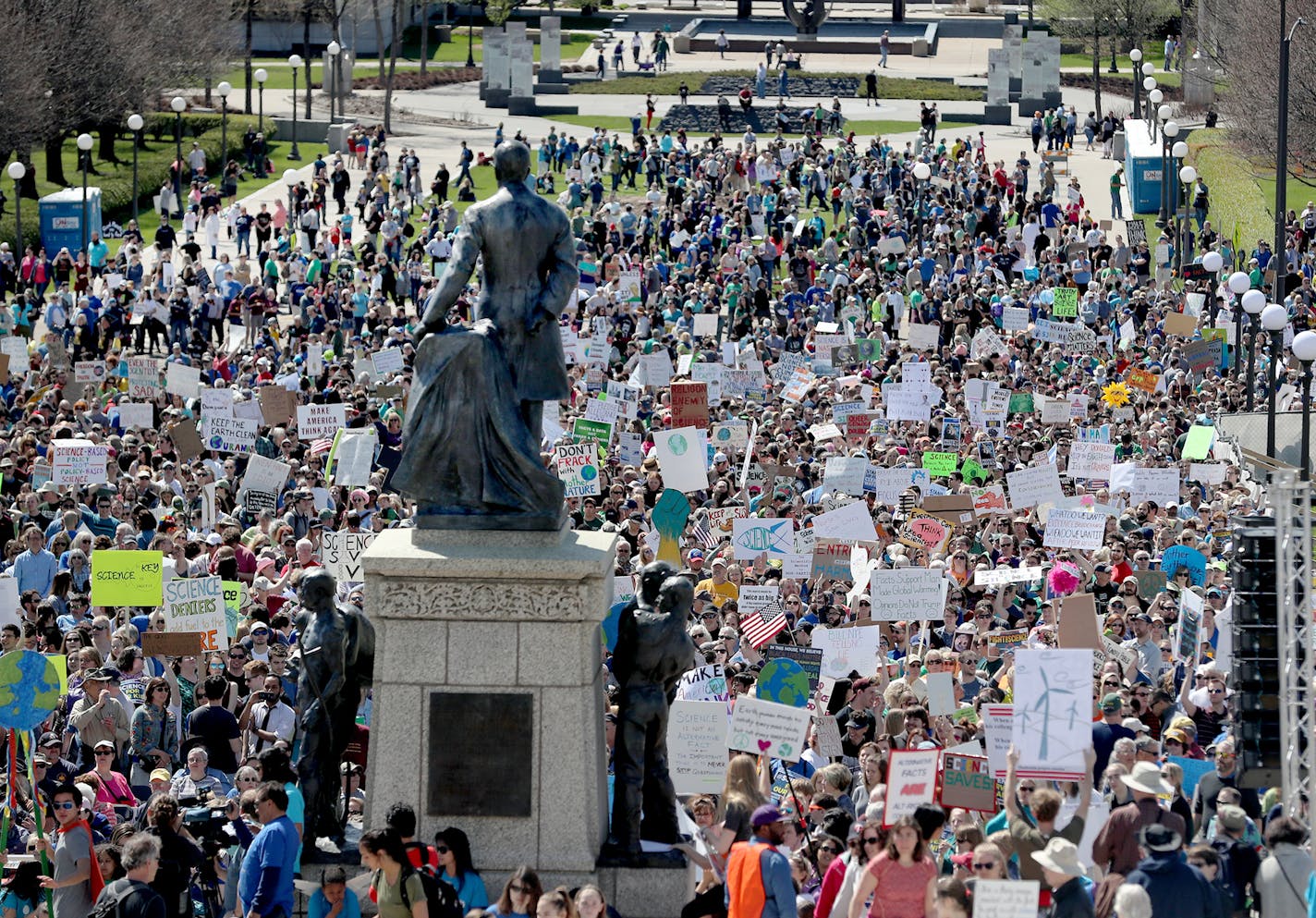 March for Science moved from the start at Cathedral Hill Park to State Capitol, with an estimated 10,000 or more joining to champion the role of science in American life. Here, some of the several thousand who took part in the March for Science at the State Capitol Mall Saturday, April 22, 2017, in St. Paul, MN.] DAVID JOLES &#xef; david.joles@startribune.com March for Science**Carl Kilbane, Colin Kilbane,cq