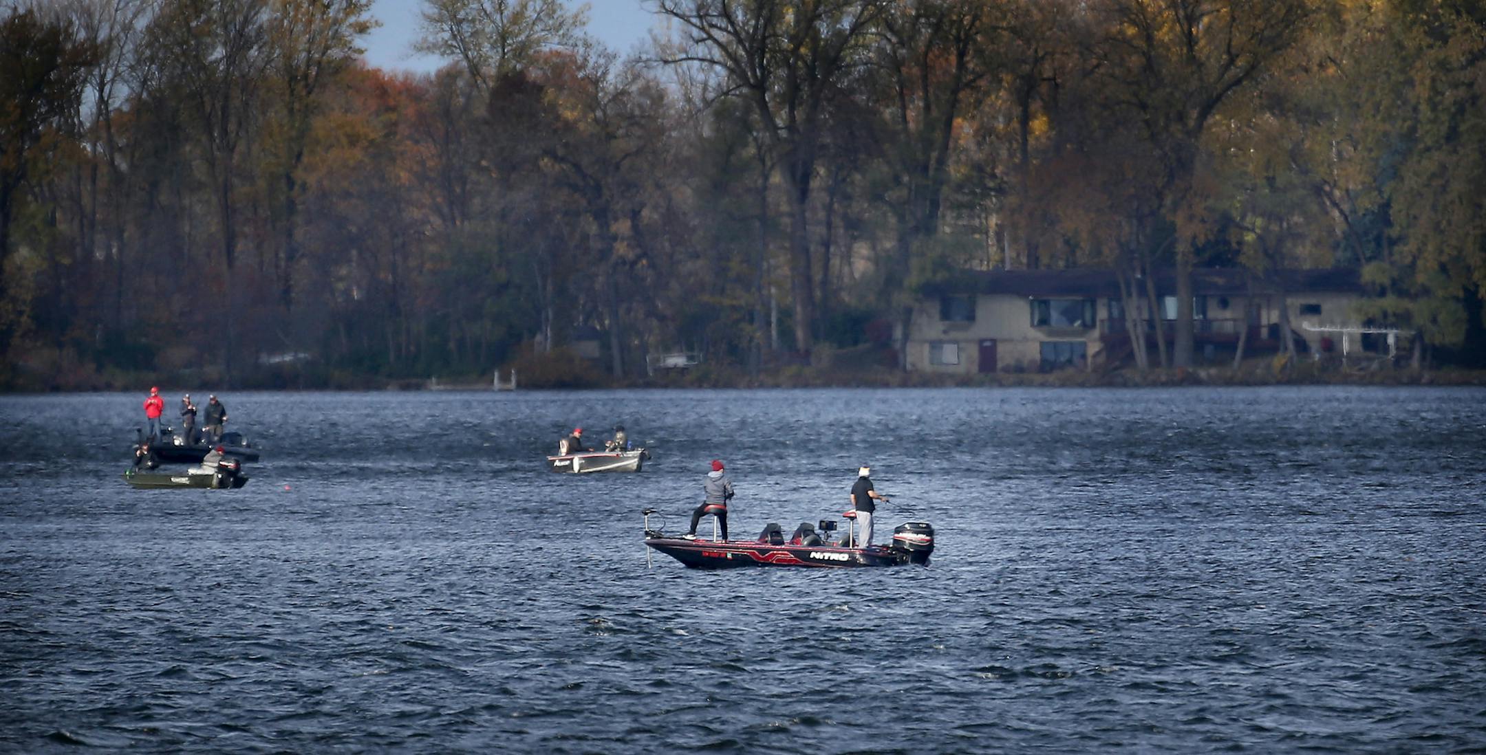 Fall fishing was hot on Bald Eagle Lake Friday, Oct. 19, 2018, in White Bear Lake, MN.] DAVID JOLES ï david.joles@startribune.com Everyone thinks the season ends at the end of summer, but there is a lot of good fishing to be done in fall. Autumn is a special time on the water.