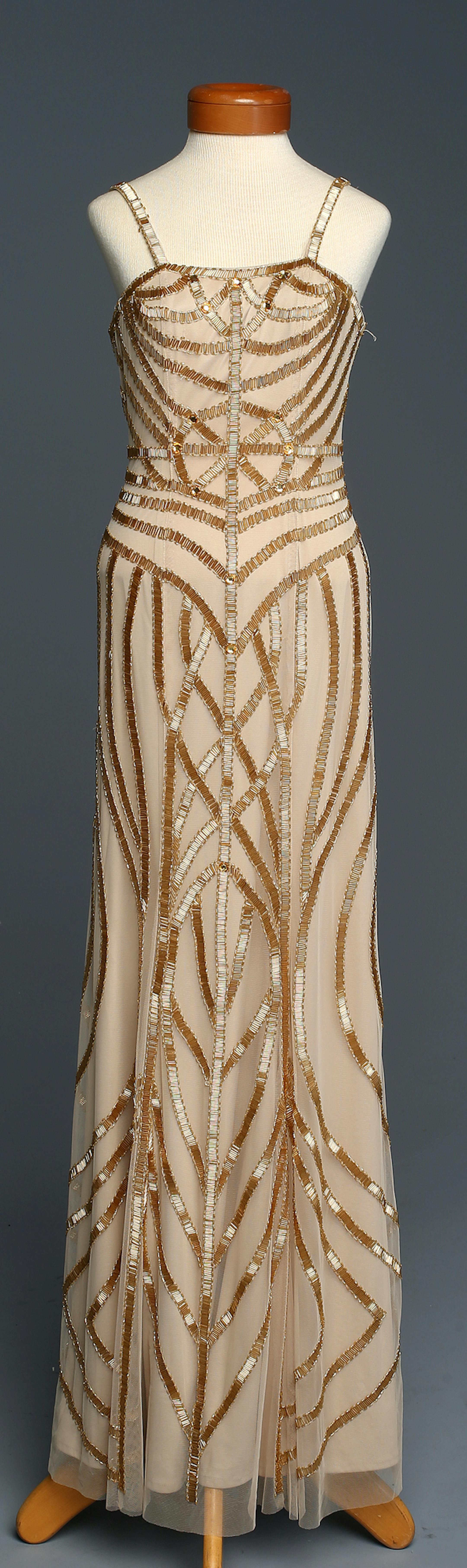 Party dress on November 18, 2013. ] JOELKOYAMA‚Ä¢joel koyama@startribune Elizabeth Patty has a closet jam-packed with cocktail dresses and gala gowns that she's worn once, maybe twice. As senior director of development for children=E2=80=99s health at the University of Minnesota Foundation, Patty has to come up formal dresswear at least a dozen times a year. But with an average price tag of $225 a dress, Patty finally began to feel like her closet was mocking her. "It's ridulous