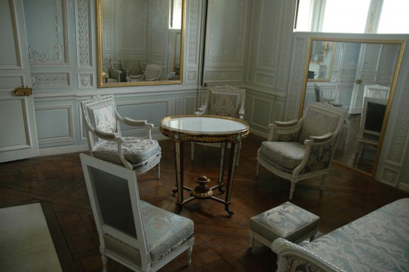 In the Petite Trianon, Marie-Antoinette's "pouting room" had two mirrors that could be lowered to reveal views of her garden.