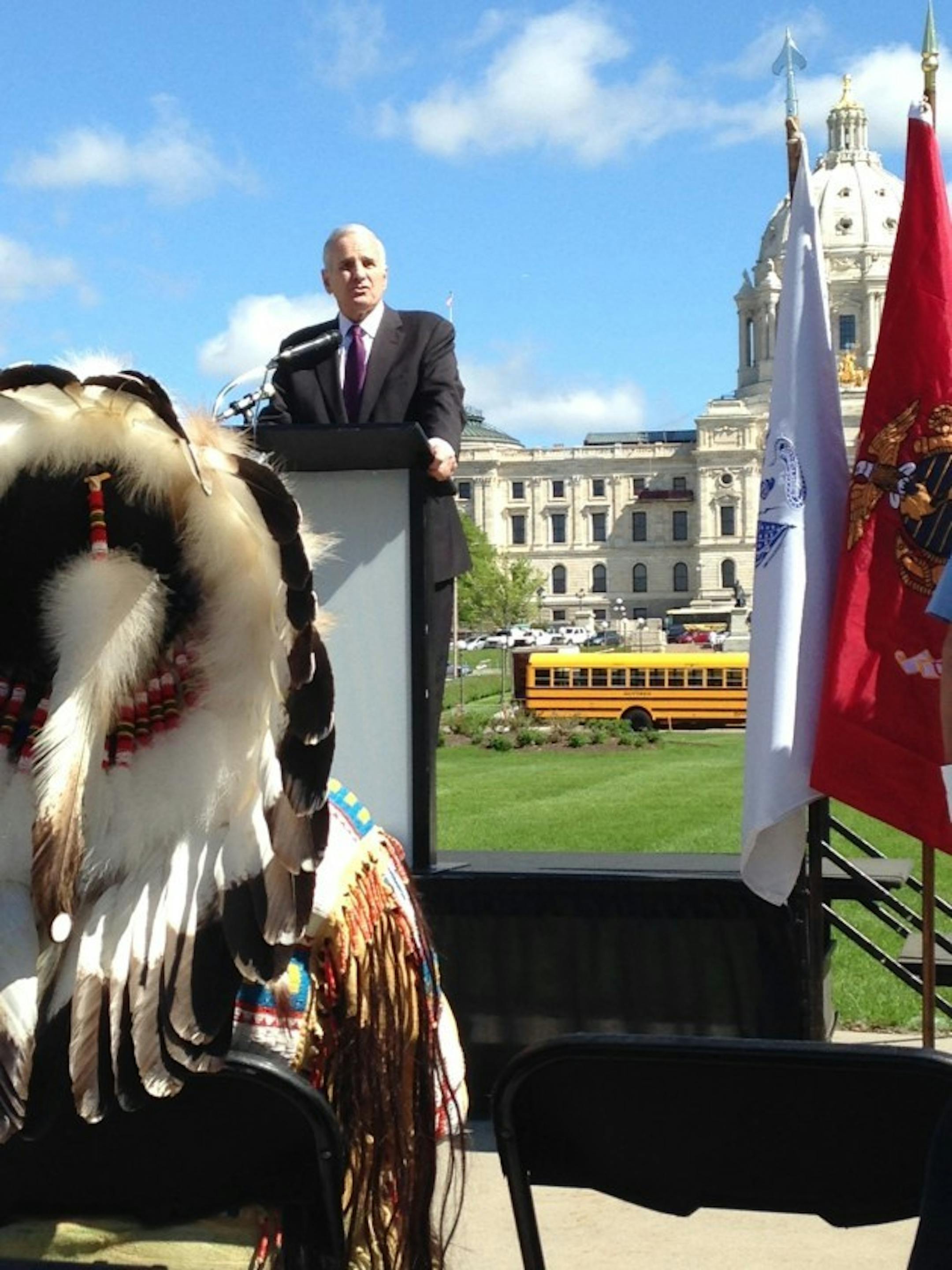 Dayton speaks to American Indian veterans