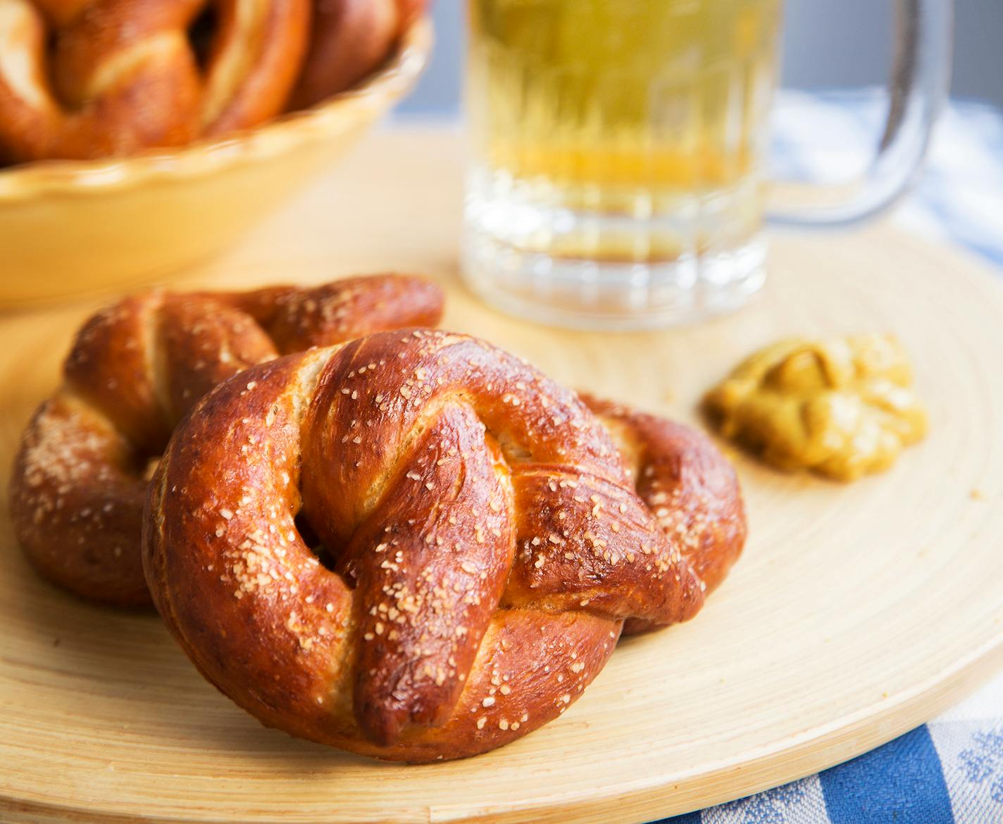 Baking Central makes soft pretzels - a great activity for kids and perfect for Super Bowl parties. Photographed in the Star Tribune studio on Friday, January 9, 2015. ] LEILA NAVIDI leila.navidi@startribune.com / ORG XMIT: MIN1501091614481204