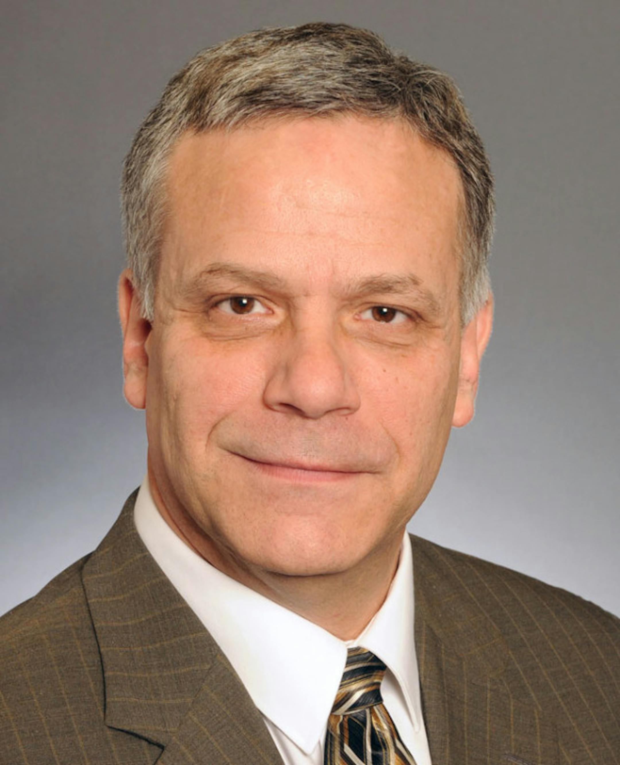 Former Sen. Ray Vandeveer/source: Minnesota Senate photographer's office