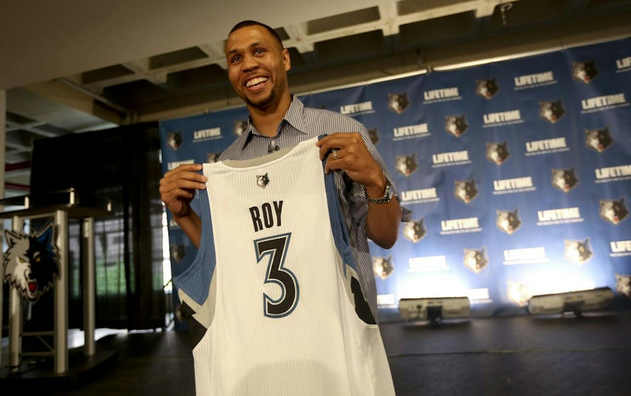 The new Timberwolves Brandon Roy posed with his jersey after a press conference at Target Center in Minneapolis Min. Tuesday, July 31, 2012.