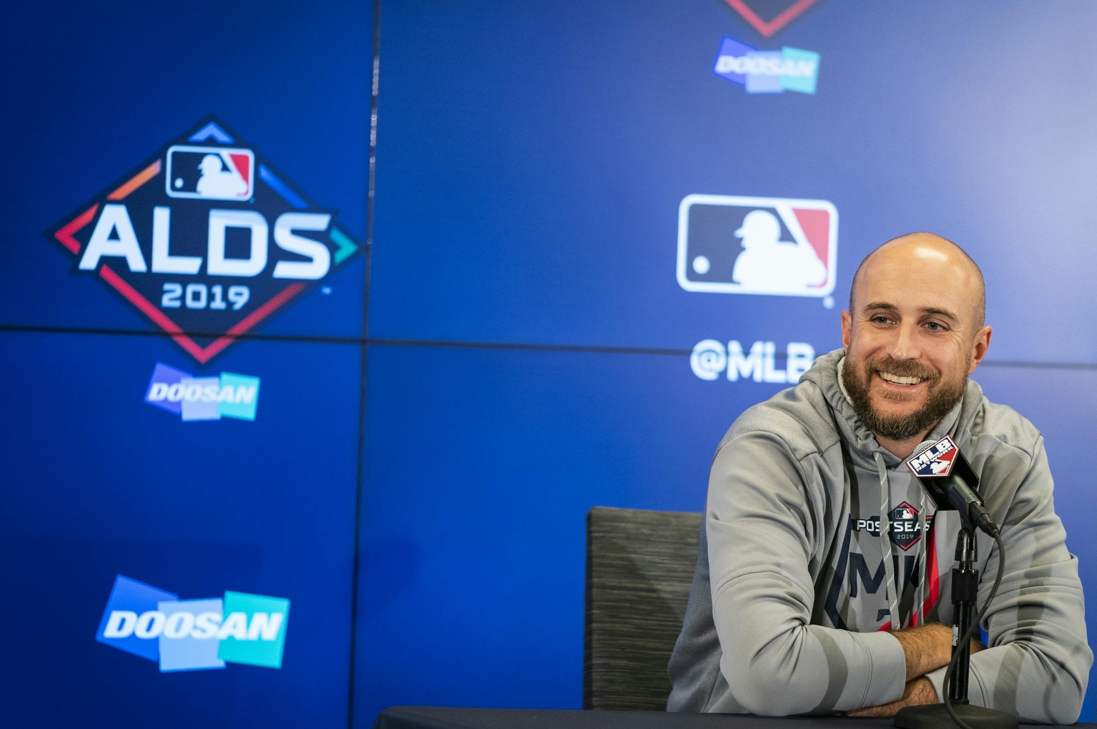 Minnesota Twins manager Rocco Baldelli (5) spoke to the media.