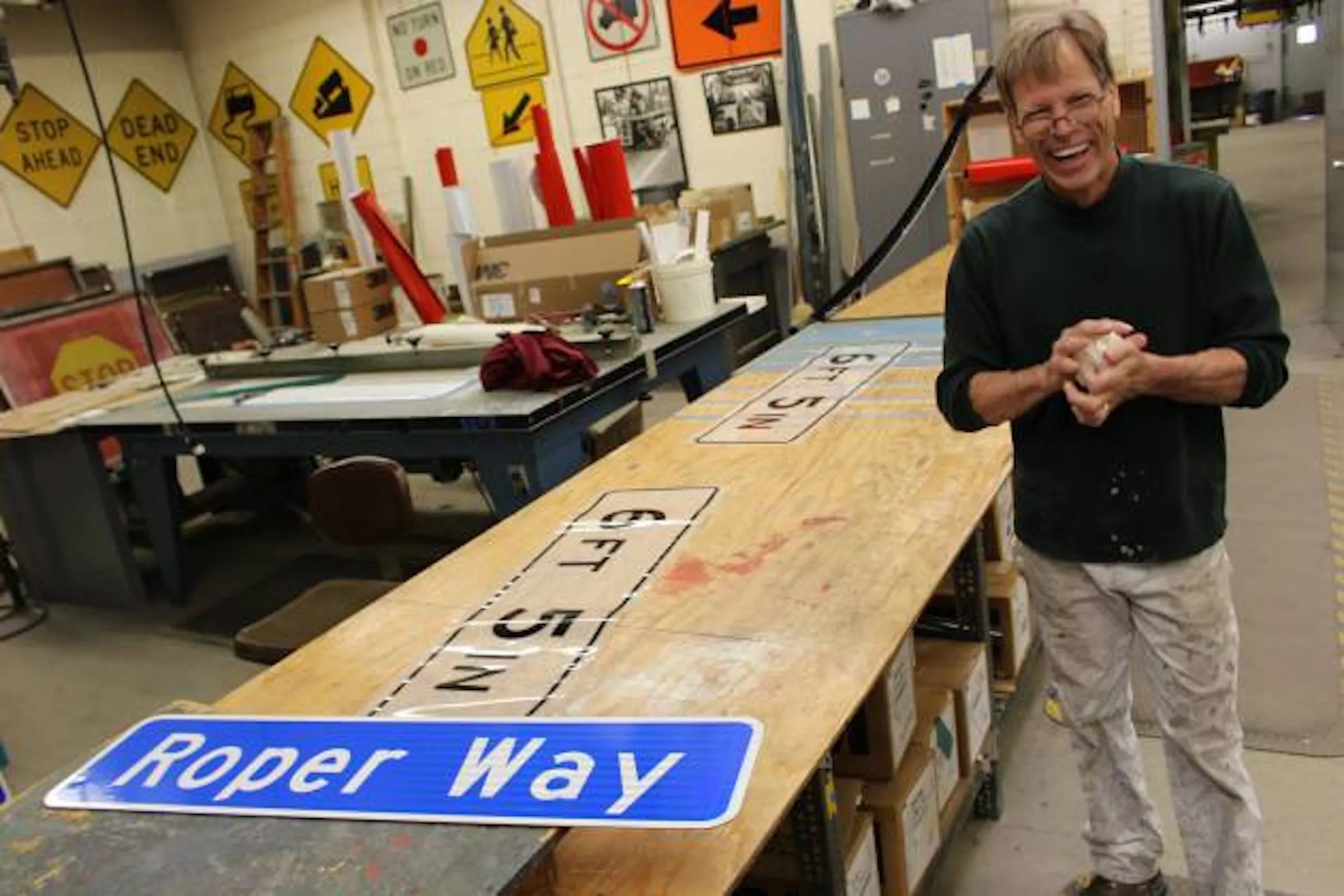 VIDEO: How are traffic signs created?