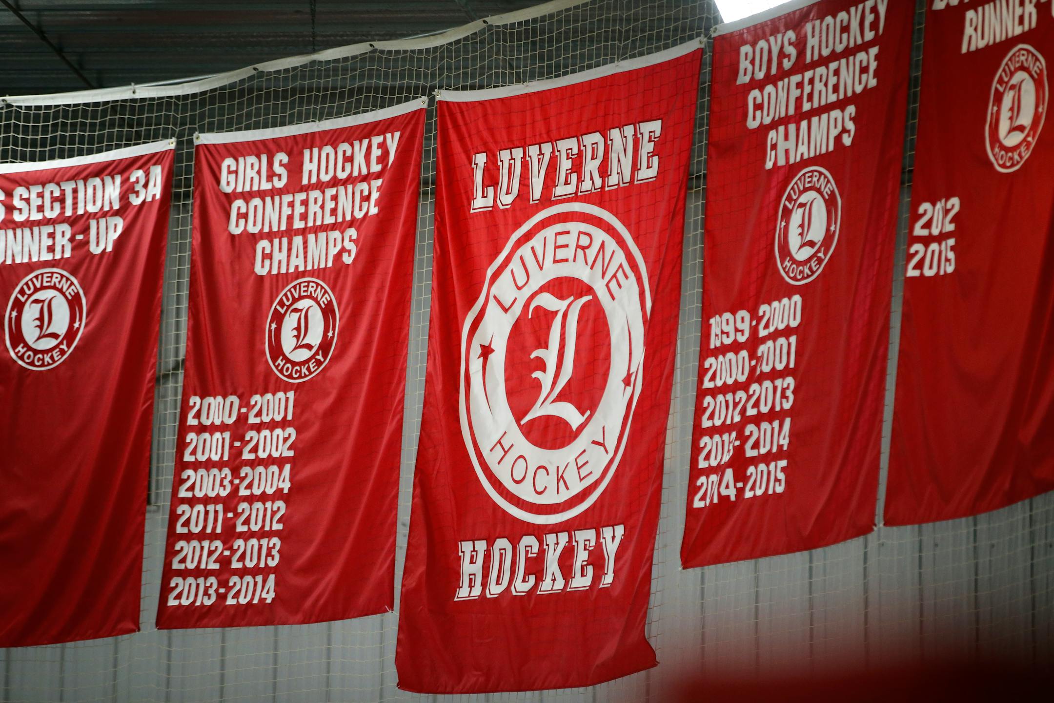 At the Blue Mound Ice Arena, the Luverne hockey team has built a strong following and culture in the region.] rtsong-taatarii@startribune.com/ Richard Tsong-Taatarii