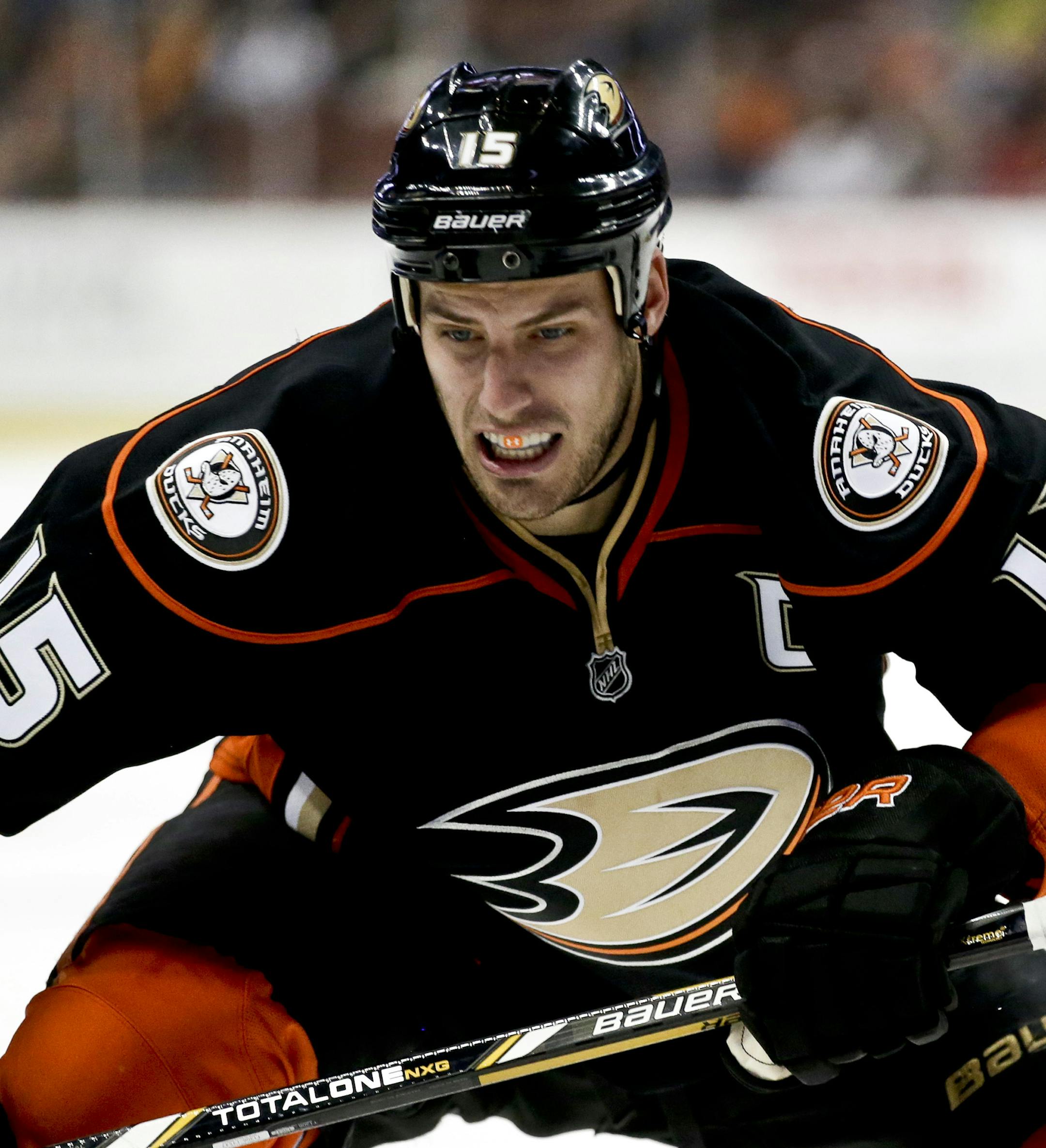 Anaheim Ducks center Ryan Getzlaf plays during an NHL hockey game against the Phoenix Coyotes in Anaheim, Calif., Saturday, April 27, 2013. (AP Photo/Chris Carlson)