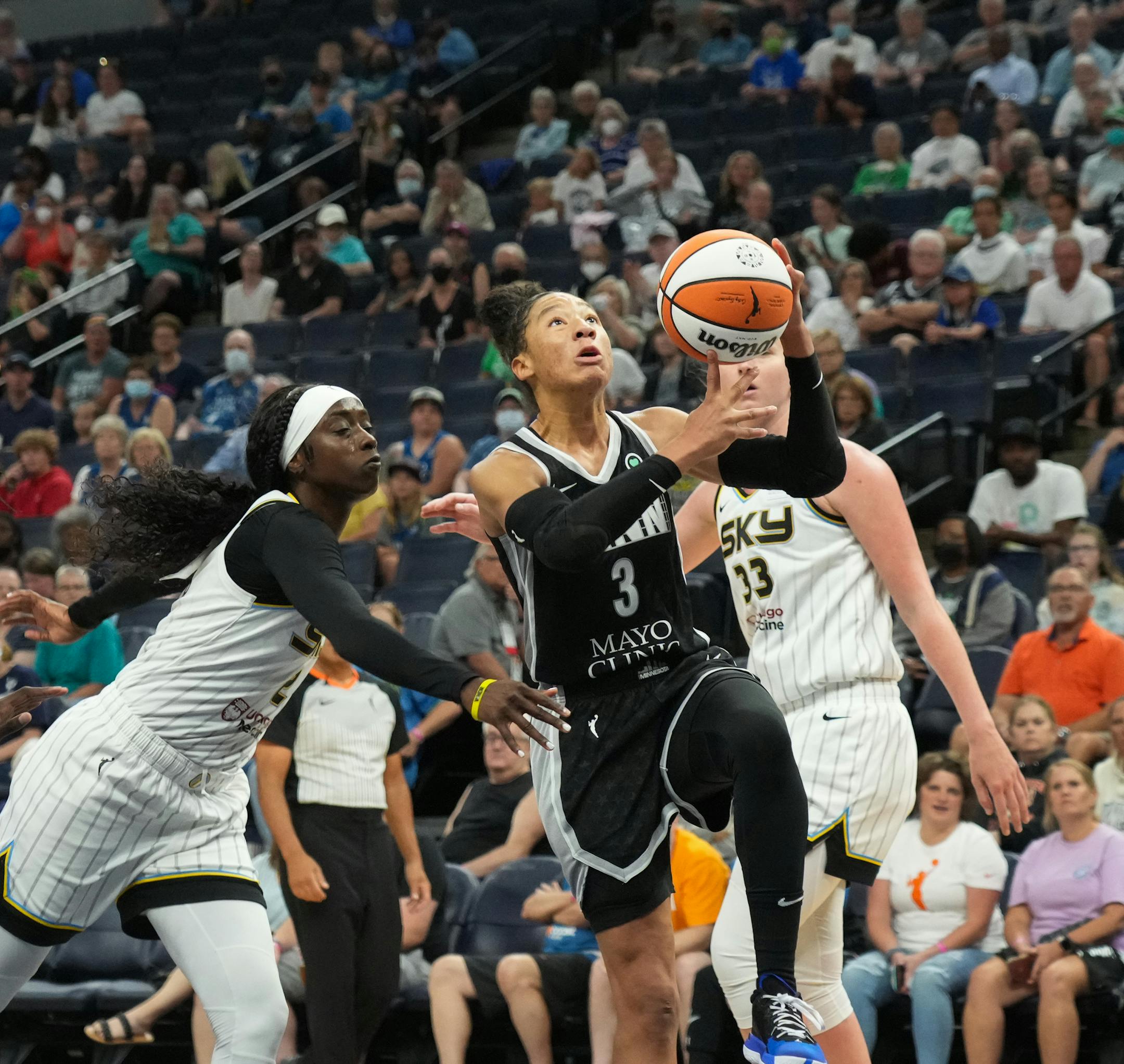 Minnesota Lynx forward Aerial Powers (3) drives through the lane in the second half.