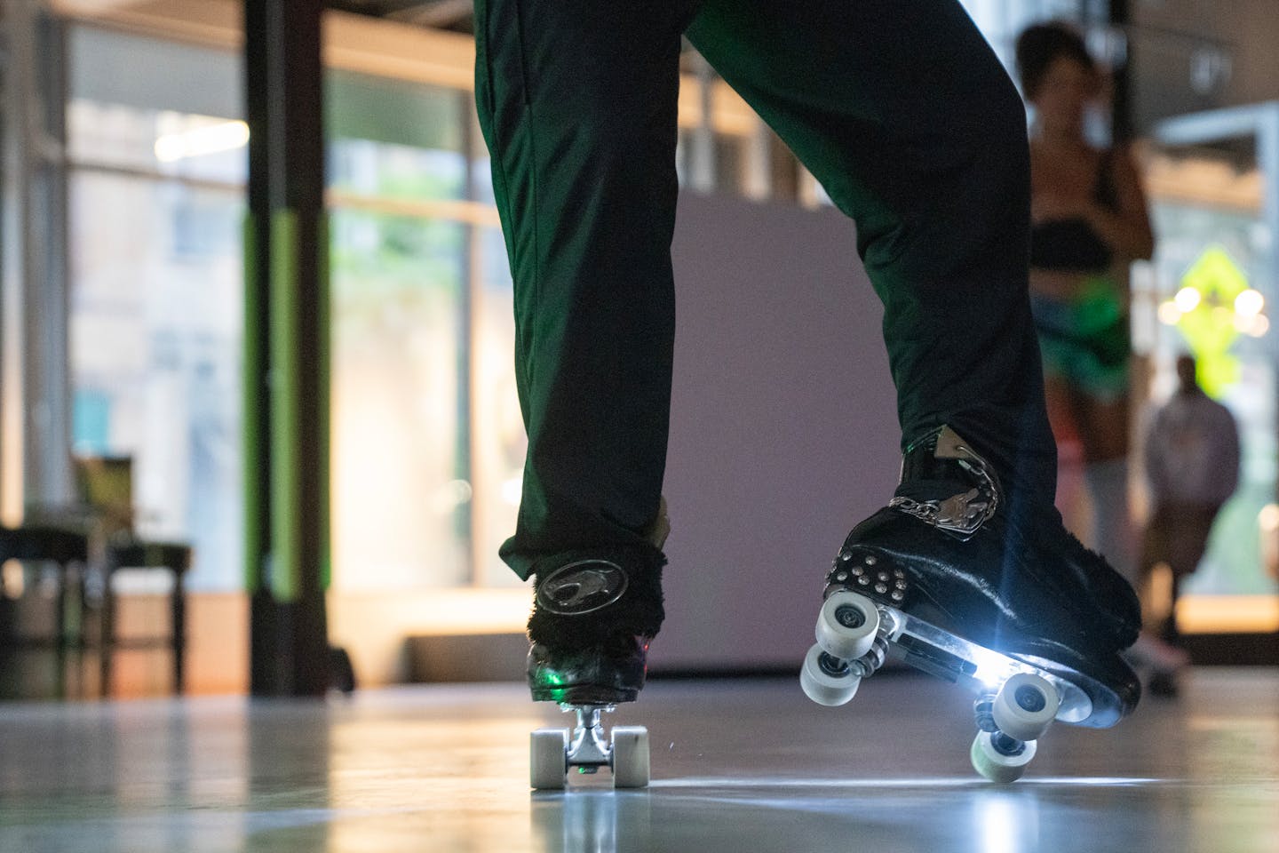 Twin Cities Skaters Studio, a new Minneapolis roller skating rink, glides  into Uptown